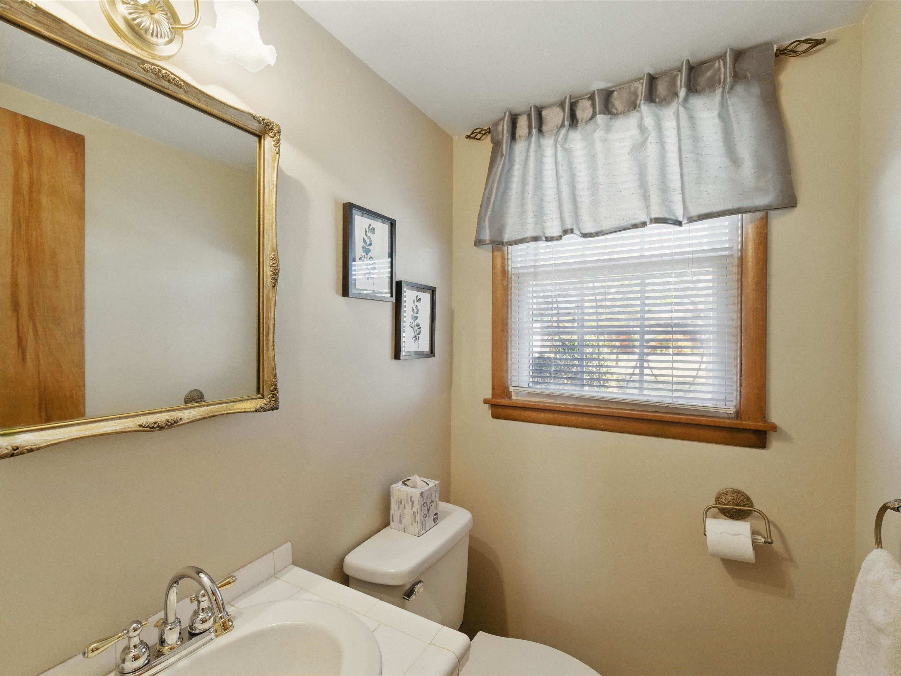 2923 Old Hartford Road, Owensboro, Kentucky 42303, 4 Bedrooms Bedrooms, ,1 BathroomBathrooms,Single Family Residence,For Sale,Old Hartford Road,91510