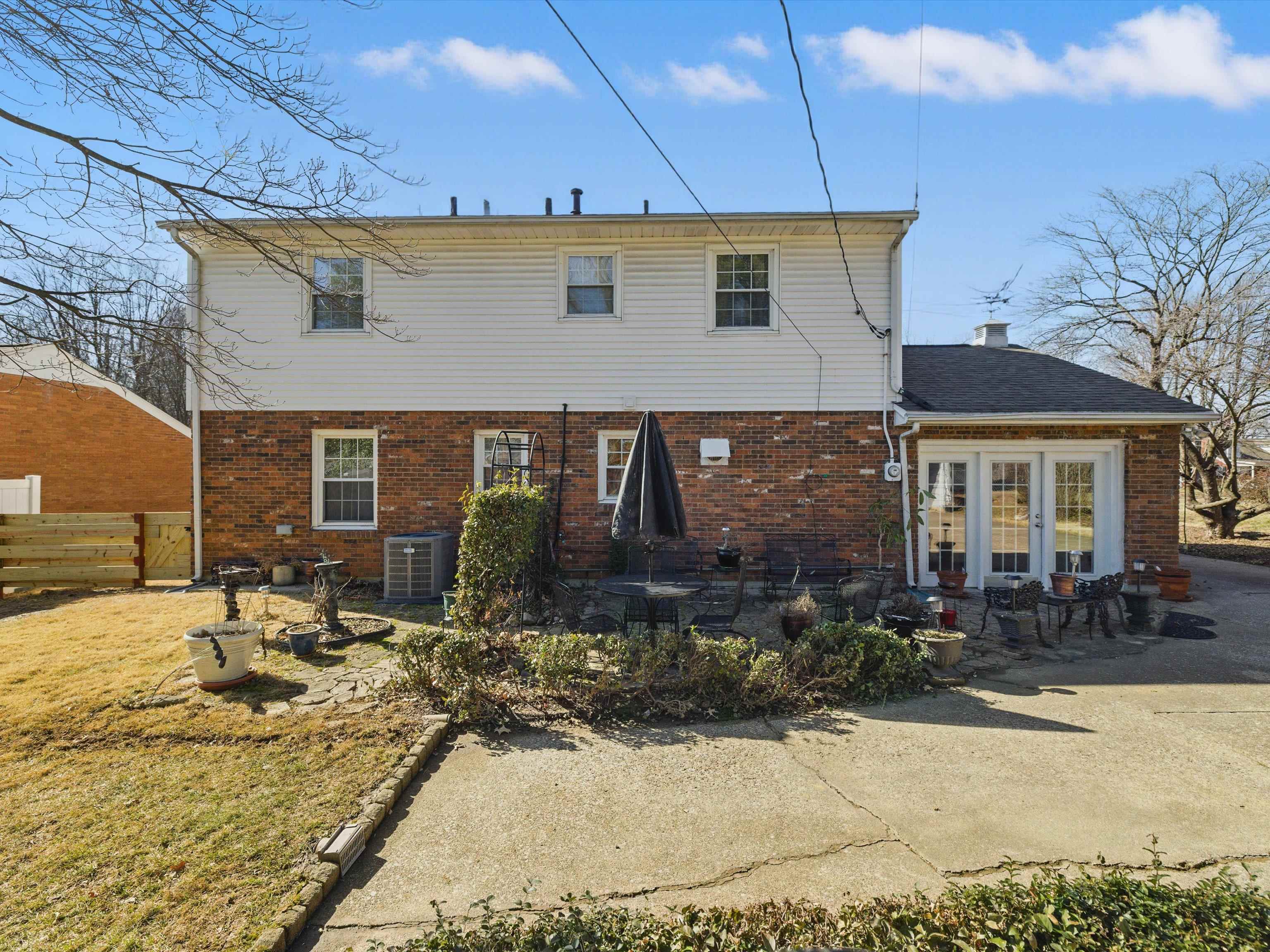 2923 Old Hartford Road, Owensboro, Kentucky 42303, 4 Bedrooms Bedrooms, ,1 BathroomBathrooms,Single Family Residence,For Sale,Old Hartford Road,91510