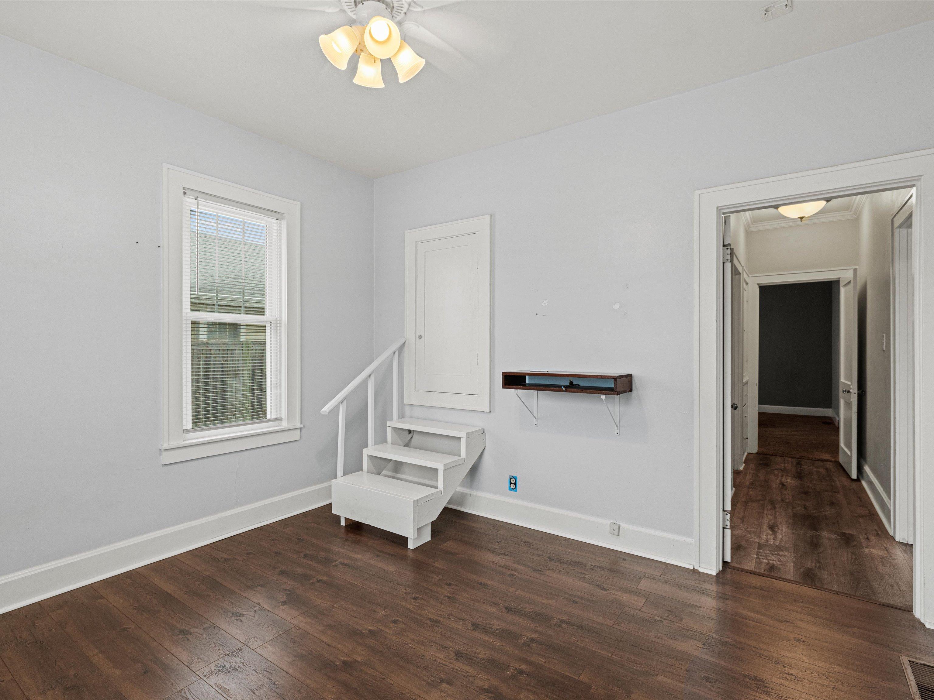 126 23rd Street, Owensboro, Kentucky 42303, 2 Bedrooms Bedrooms, ,1 BathroomBathrooms,Single Family Residence,For Sale,23rd Street,91515