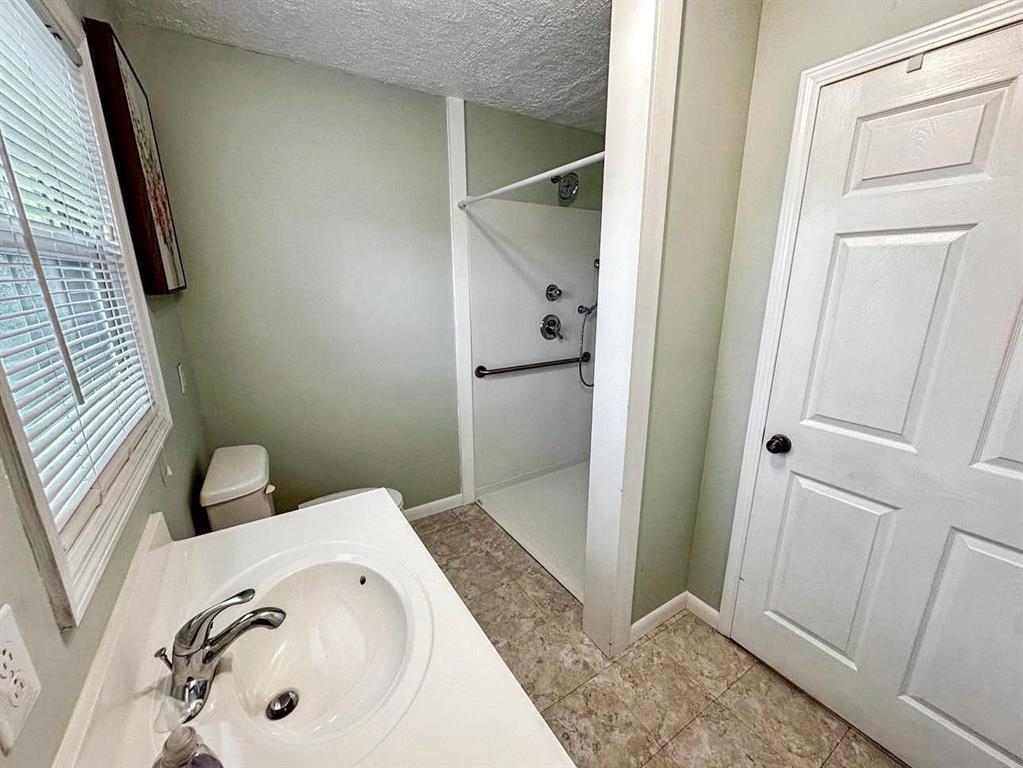 1943 Ottawa, Owensboro, Kentucky 42301, 3 Bedrooms Bedrooms, ,2 BathroomsBathrooms,Single Family Residence,For Sale,Ottawa,91519