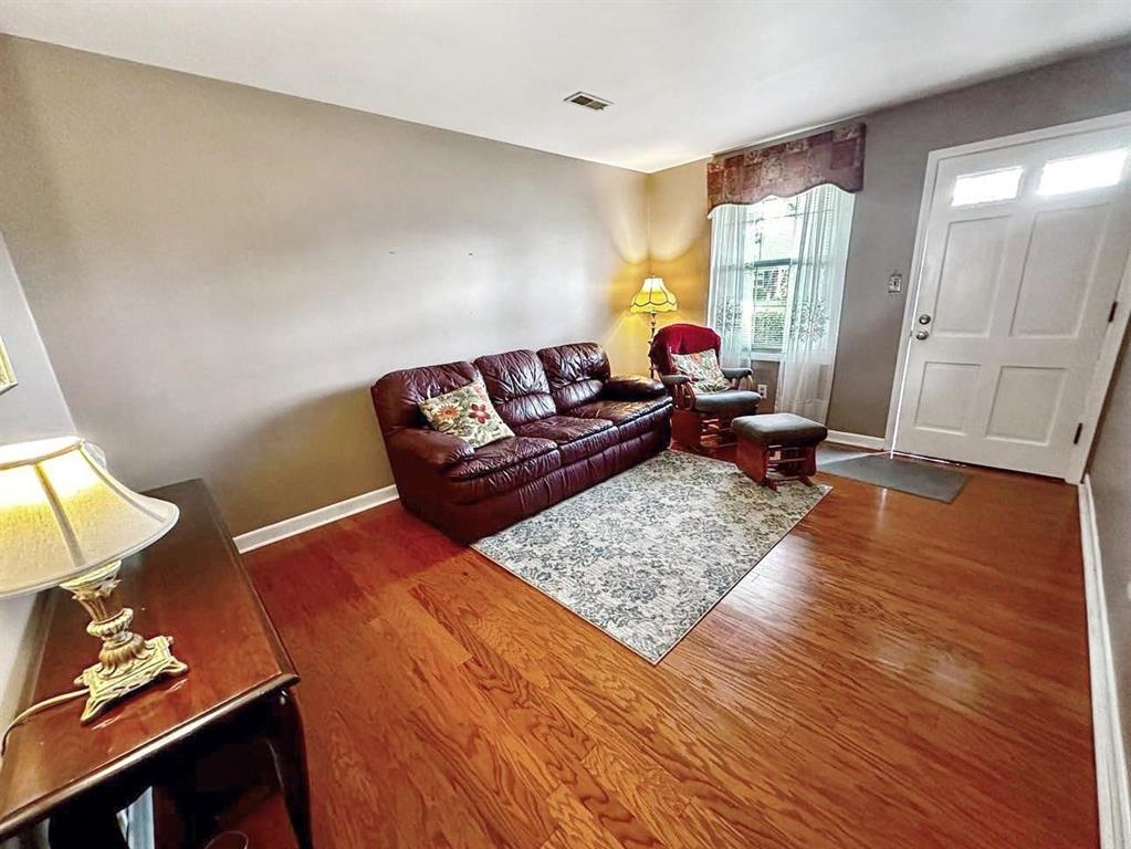 1943 Ottawa, Owensboro, Kentucky 42301, 3 Bedrooms Bedrooms, ,2 BathroomsBathrooms,Single Family Residence,For Sale,Ottawa,91519