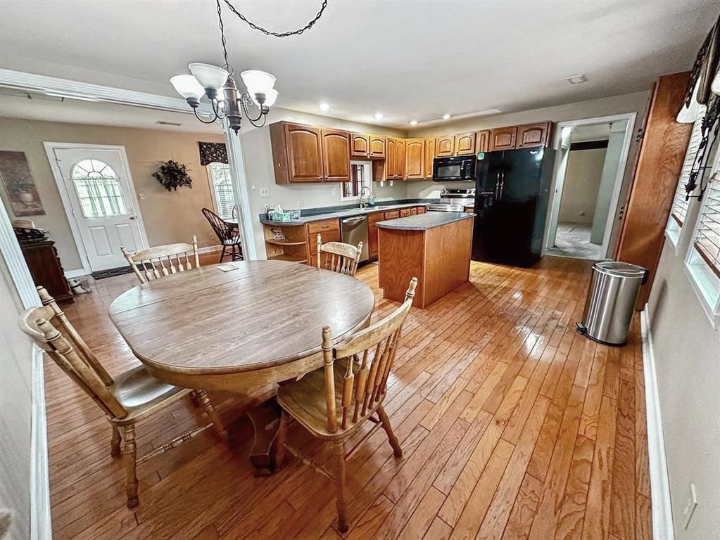 1943 Ottawa, Owensboro, Kentucky 42301, 3 Bedrooms Bedrooms, ,2 BathroomsBathrooms,Single Family Residence,For Sale,Ottawa,91519