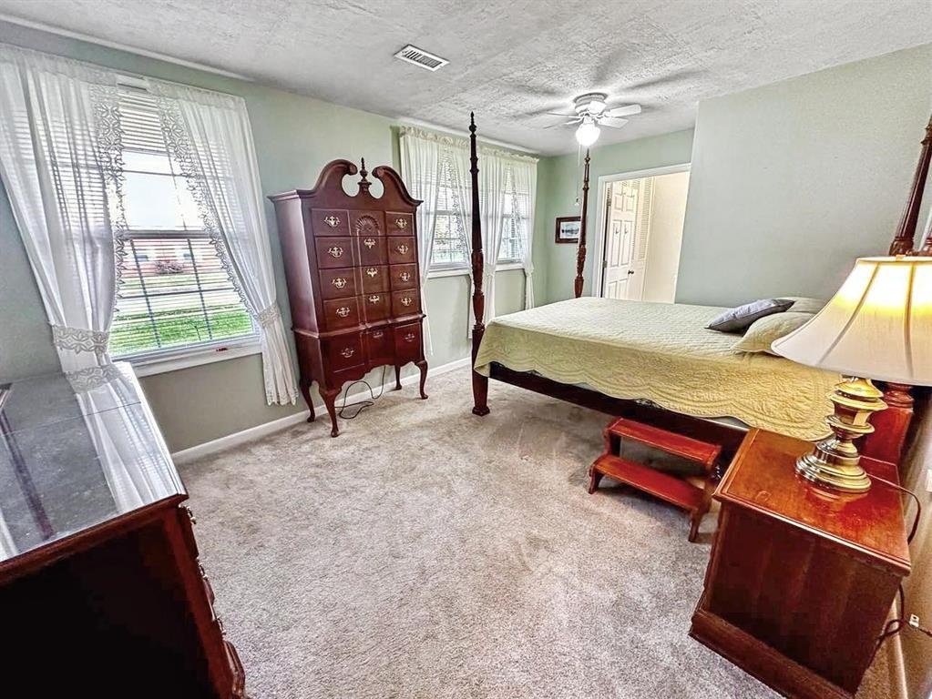 1943 Ottawa, Owensboro, Kentucky 42301, 3 Bedrooms Bedrooms, ,2 BathroomsBathrooms,Single Family Residence,For Sale,Ottawa,91519