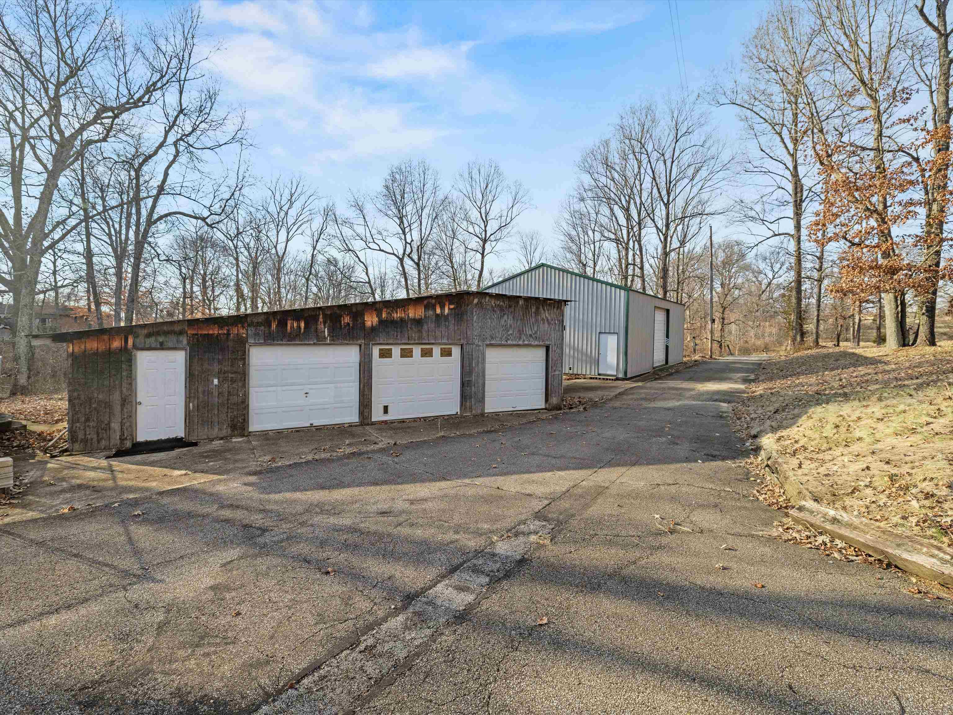 824 Pleasure Point West, Maceo, Kentucky 42355, 6 Bedrooms Bedrooms, ,3 BathroomsBathrooms,Single Family Residence,For Sale,Pleasure Point West,91520