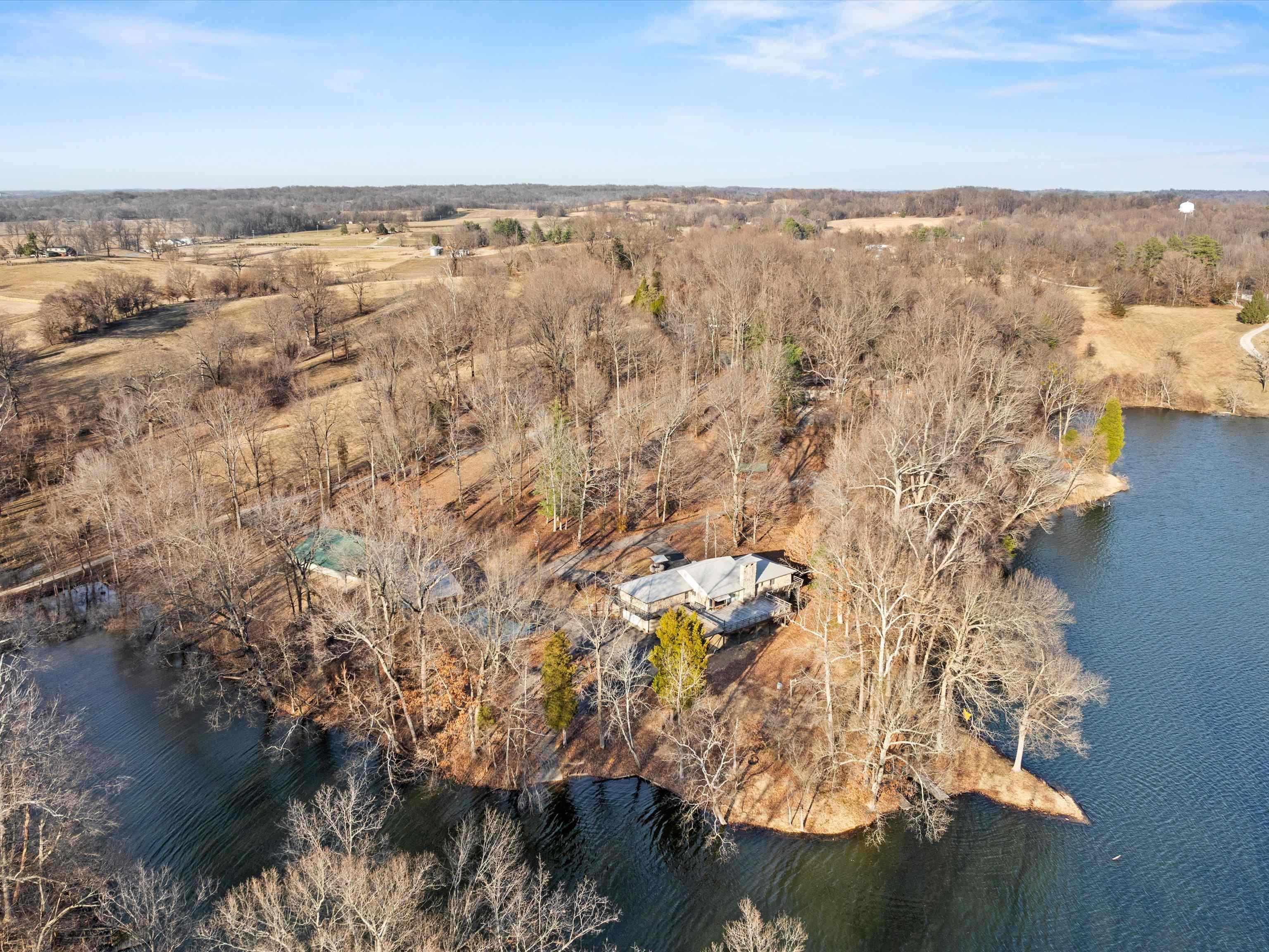 824 Pleasure Point West, Maceo, Kentucky 42355, 6 Bedrooms Bedrooms, ,3 BathroomsBathrooms,Single Family Residence,For Sale,Pleasure Point West,91520