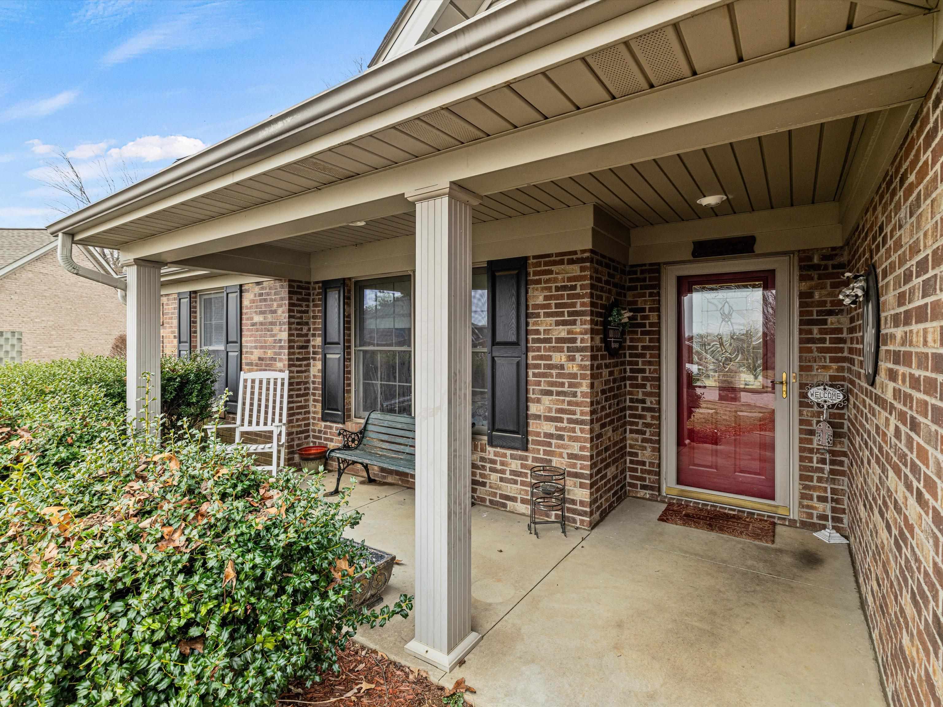 2800 Turfway Drive, Owensboro, Kentucky 42303, 4 Bedrooms Bedrooms, ,3 BathroomsBathrooms,Single Family Residence,For Sale,Turfway Drive,91527