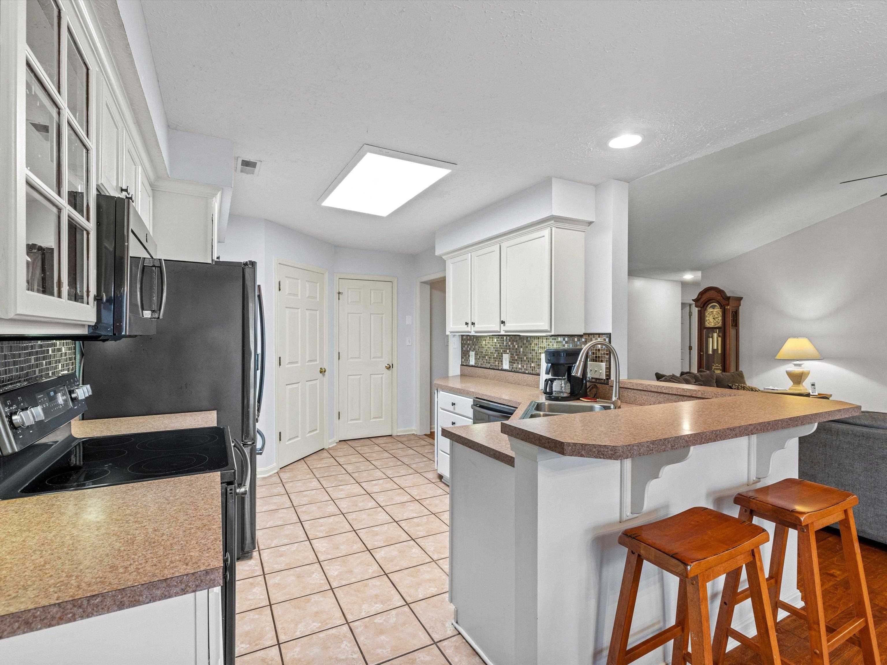 2800 Turfway Drive, Owensboro, Kentucky 42303, 4 Bedrooms Bedrooms, ,3 BathroomsBathrooms,Single Family Residence,For Sale,Turfway Drive,91527