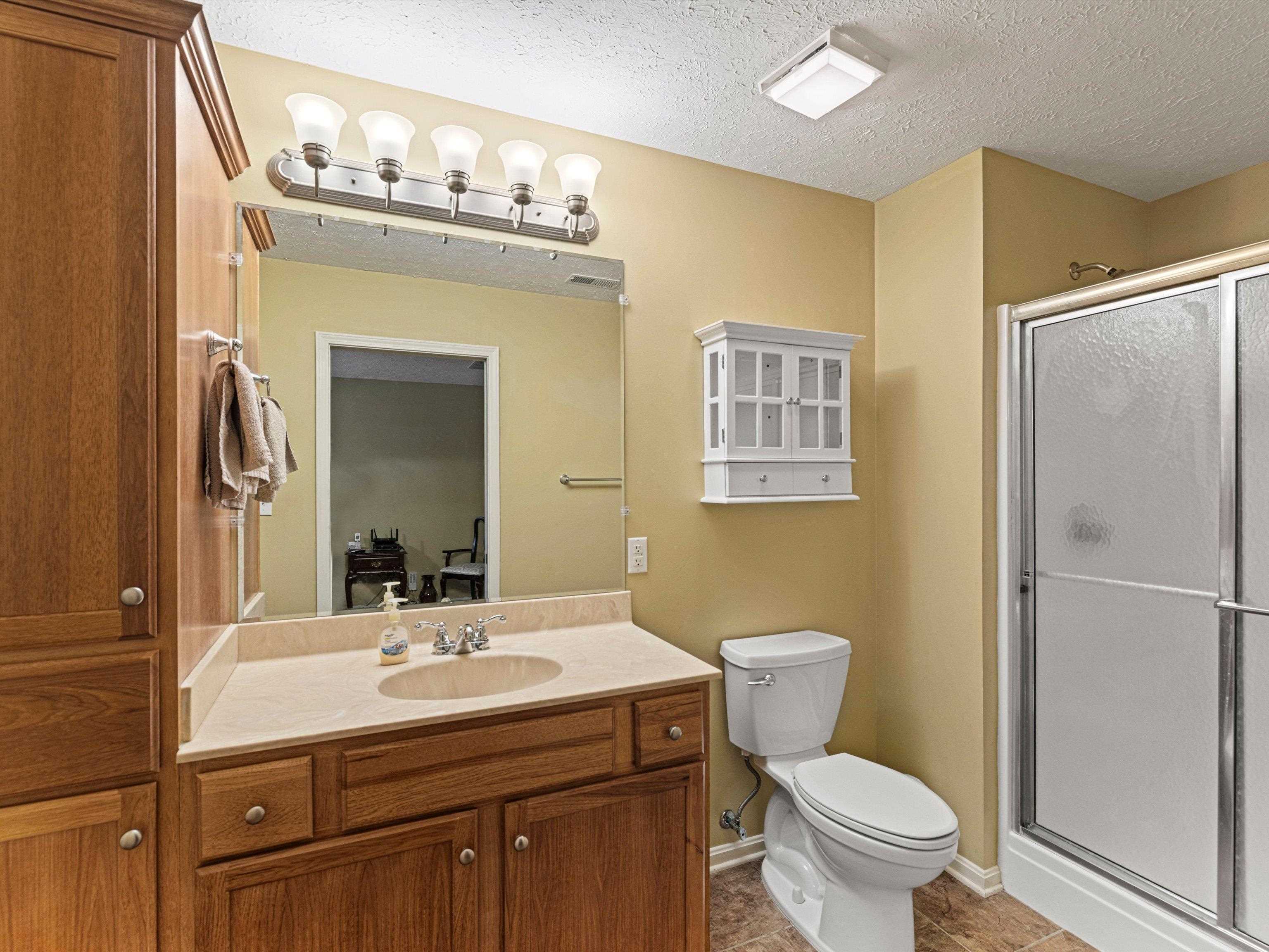 2800 Turfway Drive, Owensboro, Kentucky 42303, 4 Bedrooms Bedrooms, ,3 BathroomsBathrooms,Single Family Residence,For Sale,Turfway Drive,91527