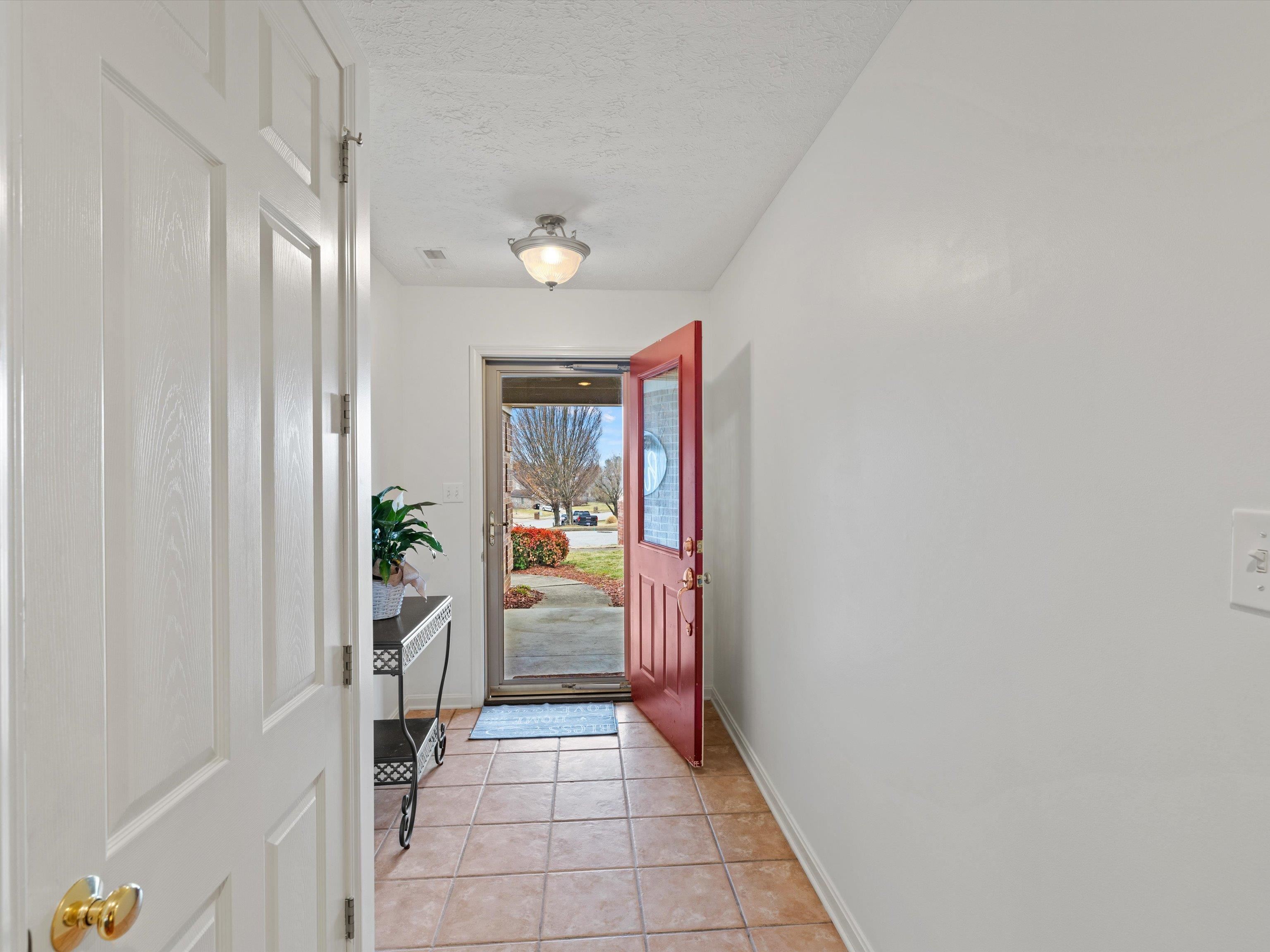 2800 Turfway Drive, Owensboro, Kentucky 42303, 4 Bedrooms Bedrooms, ,3 BathroomsBathrooms,Single Family Residence,For Sale,Turfway Drive,91527