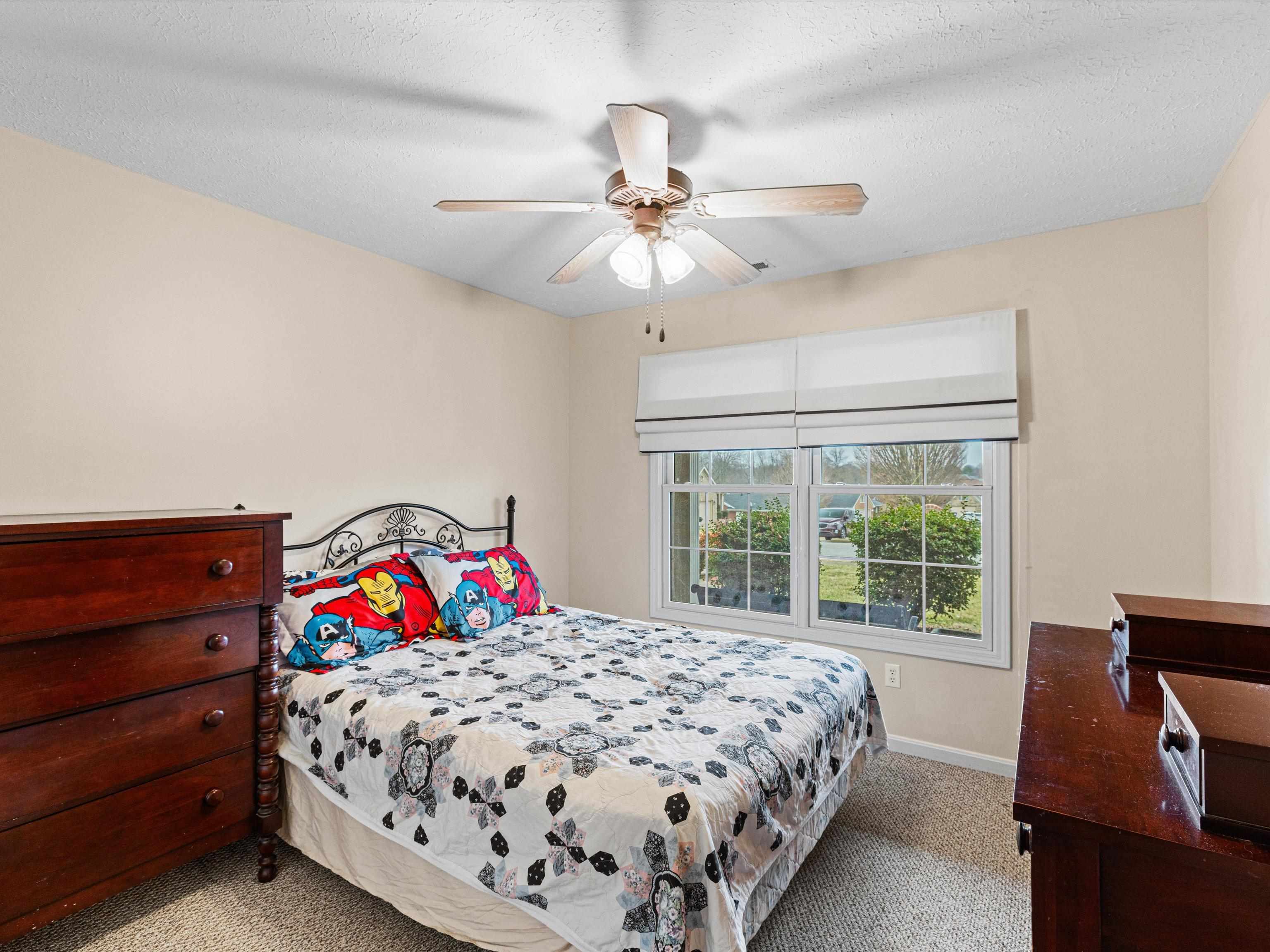 2800 Turfway Drive, Owensboro, Kentucky 42303, 4 Bedrooms Bedrooms, ,3 BathroomsBathrooms,Single Family Residence,For Sale,Turfway Drive,91527