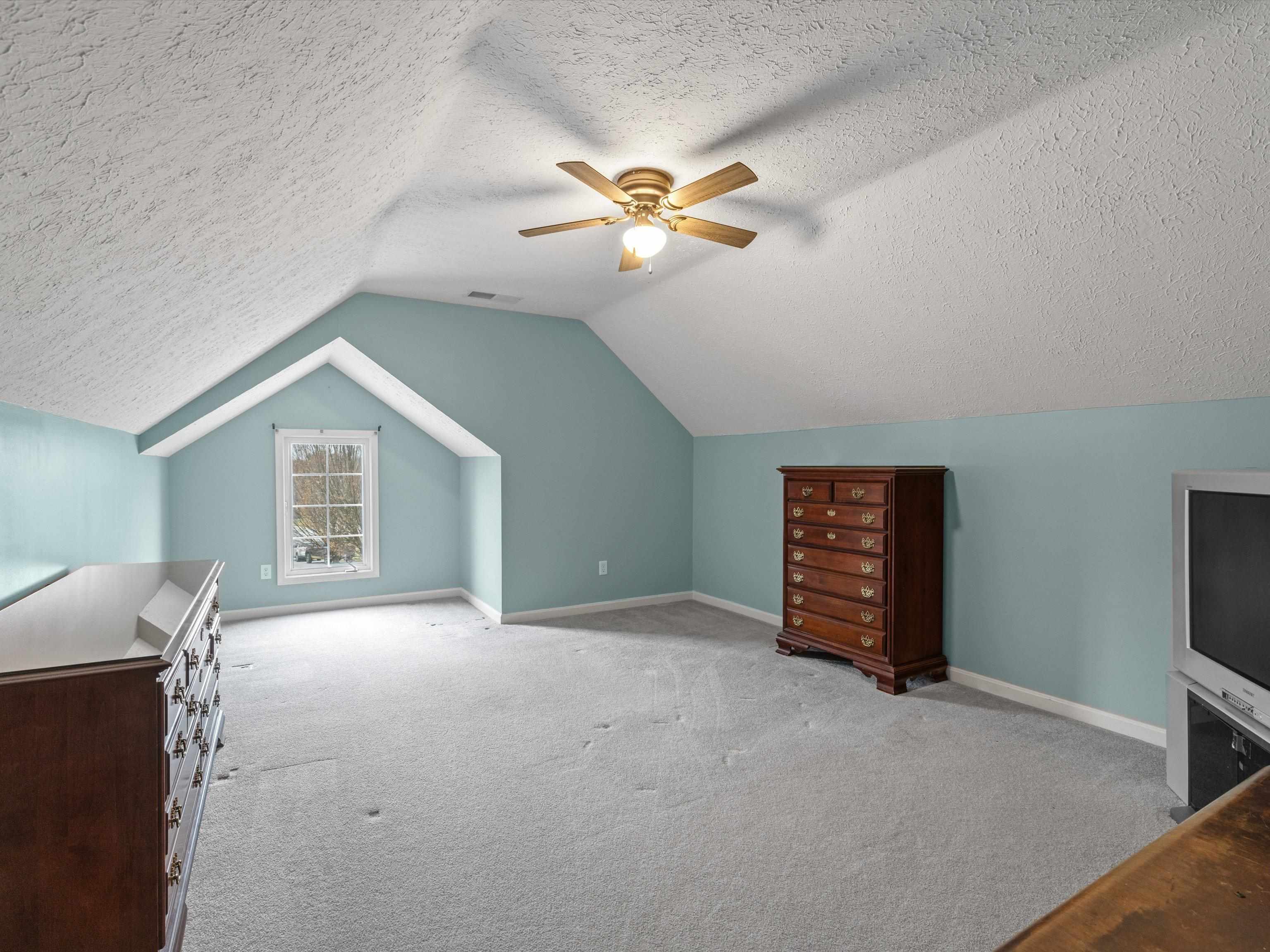 2800 Turfway Drive, Owensboro, Kentucky 42303, 4 Bedrooms Bedrooms, ,3 BathroomsBathrooms,Single Family Residence,For Sale,Turfway Drive,91527