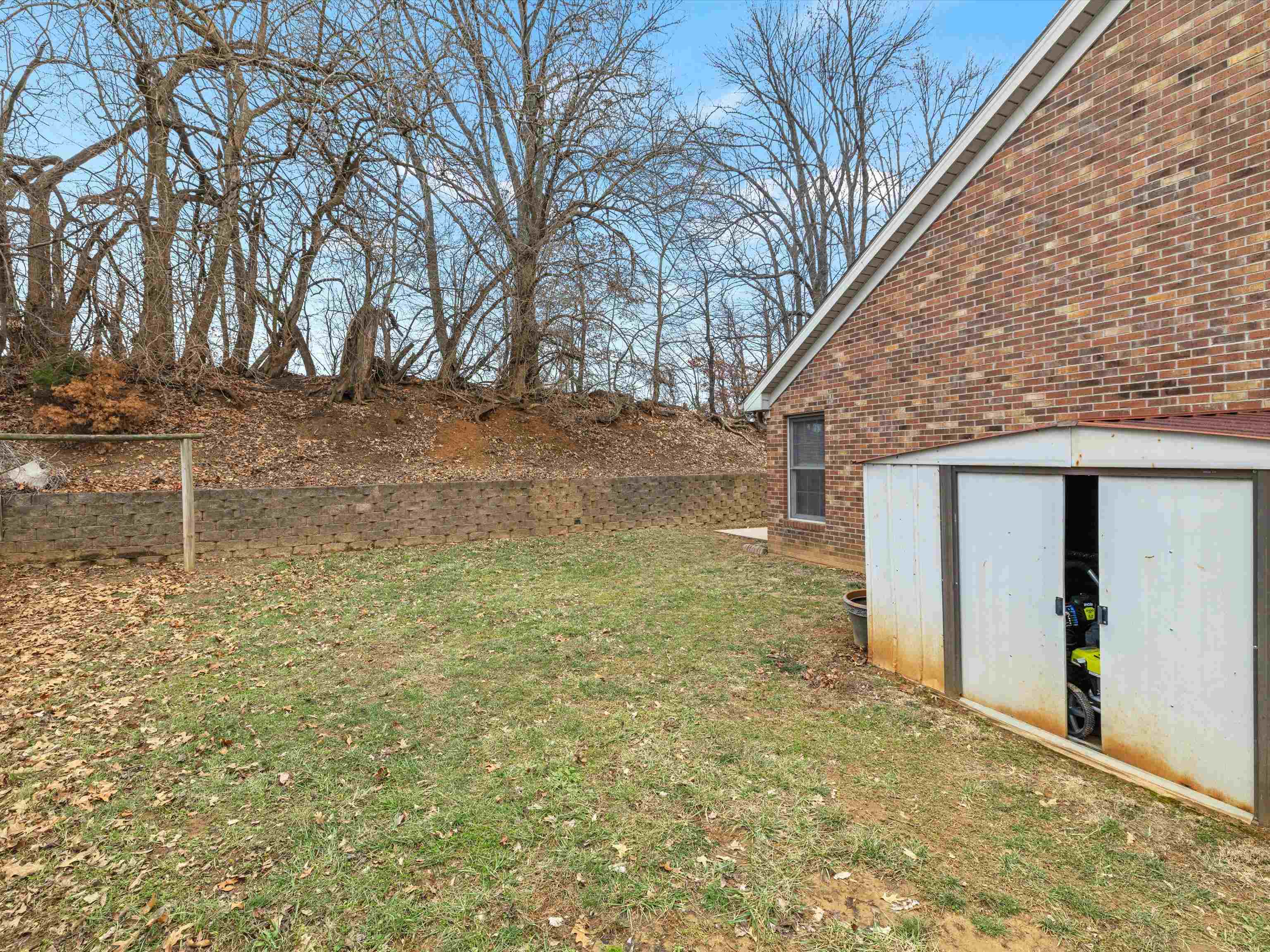 2800 Turfway Drive, Owensboro, Kentucky 42303, 4 Bedrooms Bedrooms, ,3 BathroomsBathrooms,Single Family Residence,For Sale,Turfway Drive,91527