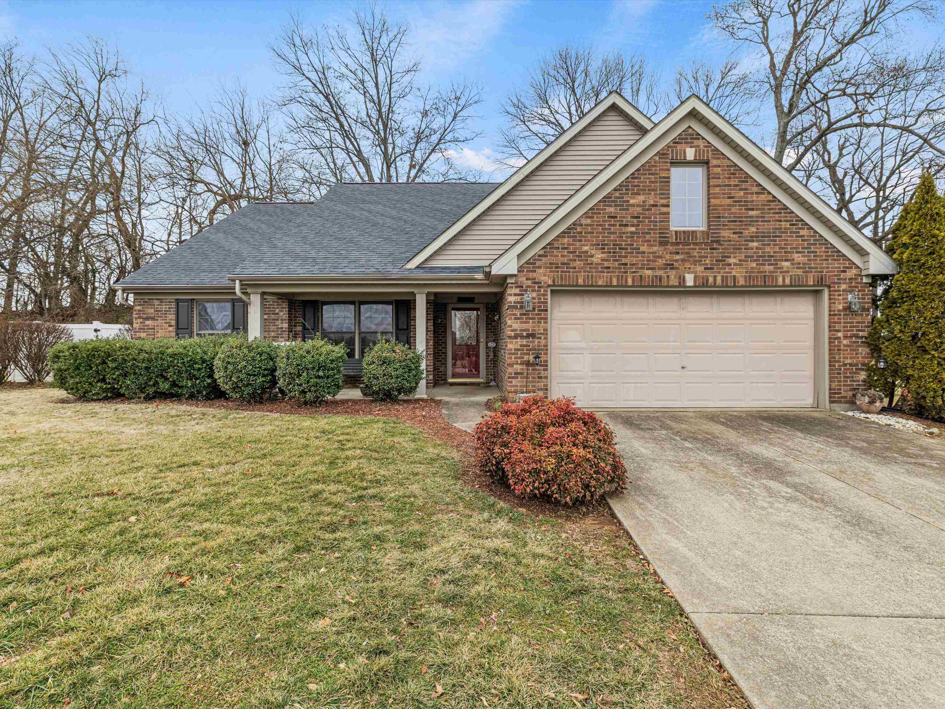 2800 Turfway Drive, Owensboro, Kentucky 42303, 4 Bedrooms Bedrooms, ,3 BathroomsBathrooms,Single Family Residence,For Sale,Turfway Drive,91527