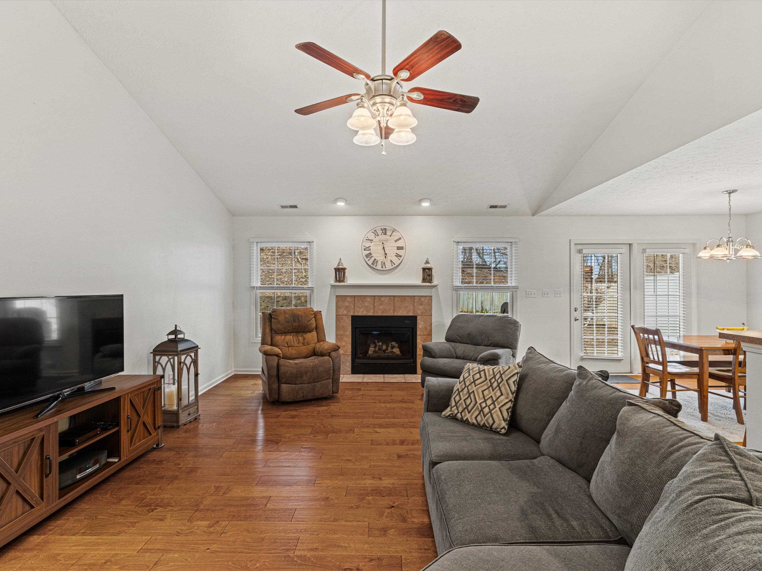 2800 Turfway Drive, Owensboro, Kentucky 42303, 4 Bedrooms Bedrooms, ,3 BathroomsBathrooms,Single Family Residence,For Sale,Turfway Drive,91527