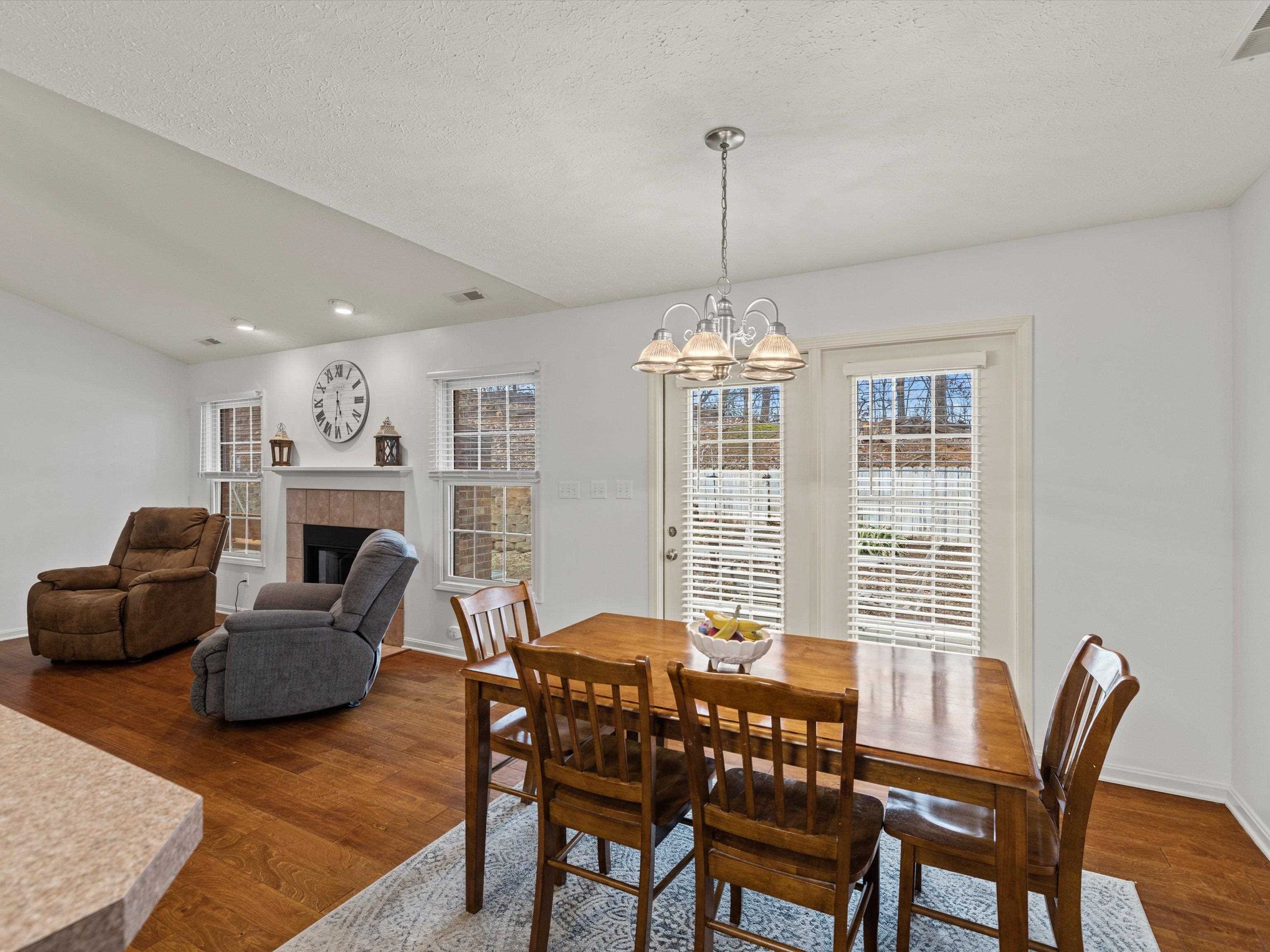 2800 Turfway Drive, Owensboro, Kentucky 42303, 4 Bedrooms Bedrooms, ,3 BathroomsBathrooms,Single Family Residence,For Sale,Turfway Drive,91527