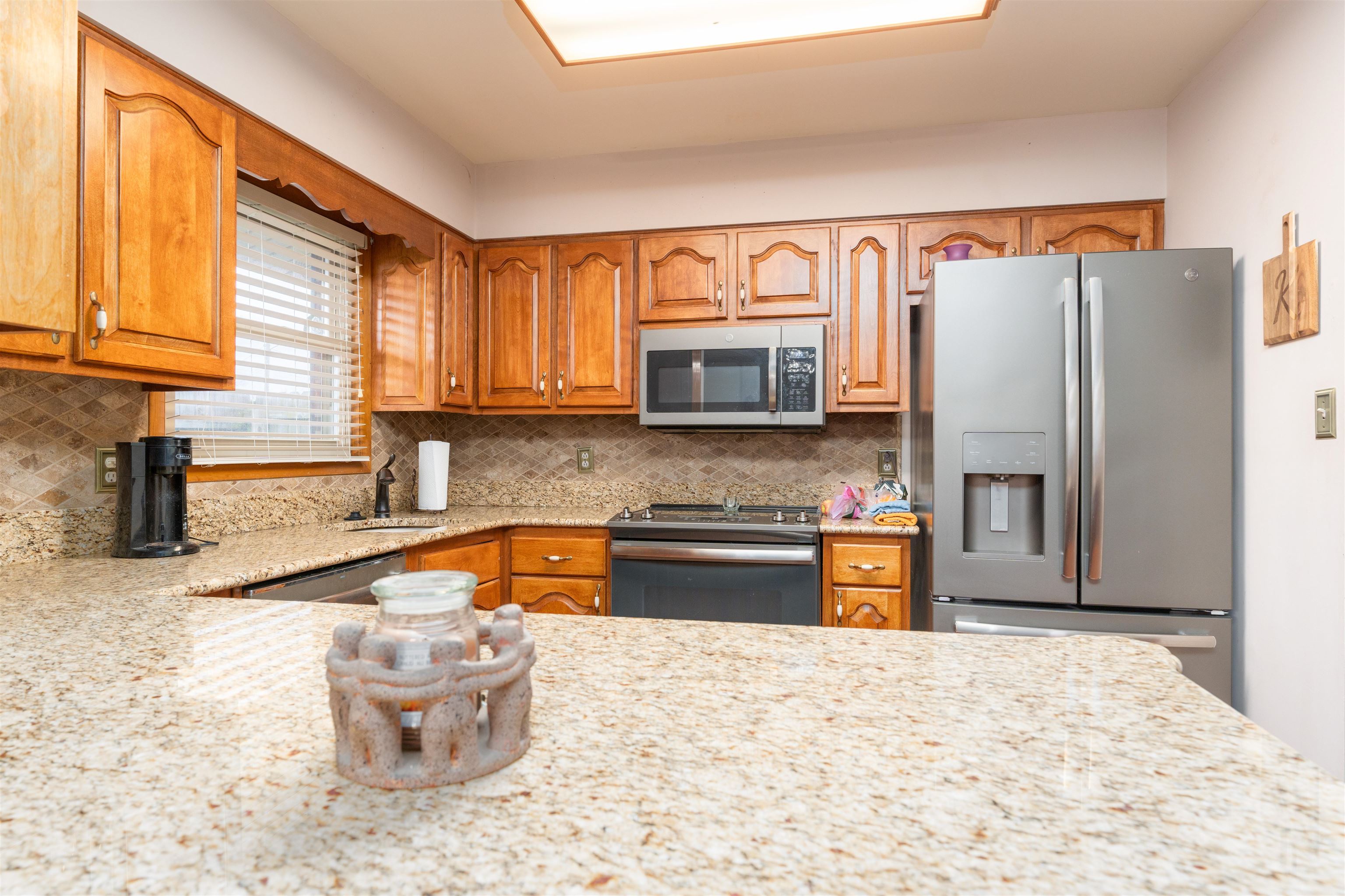 2319 Chateaugay Loop, Owensboro, Kentucky 42301, 3 Bedrooms Bedrooms, ,2 BathroomsBathrooms,Single Family Residence,For Sale,Chateaugay Loop,91534