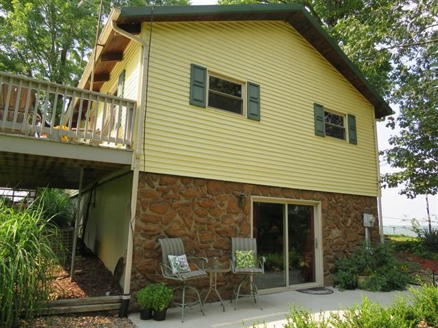 2225 indian lake drive, Hawesville, Kentucky 42348, 3 Bedrooms Bedrooms, ,2 BathroomsBathrooms,Single Family Residence,For Sale,indian lake drive,91536