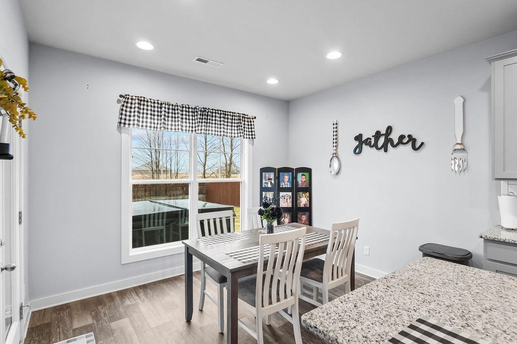 5533 Mulberry Pl, Owensboro, Kentucky 42301, 3 Bedrooms Bedrooms, ,2 BathroomsBathrooms,Single Family Residence,For Sale,Mulberry Pl,91537