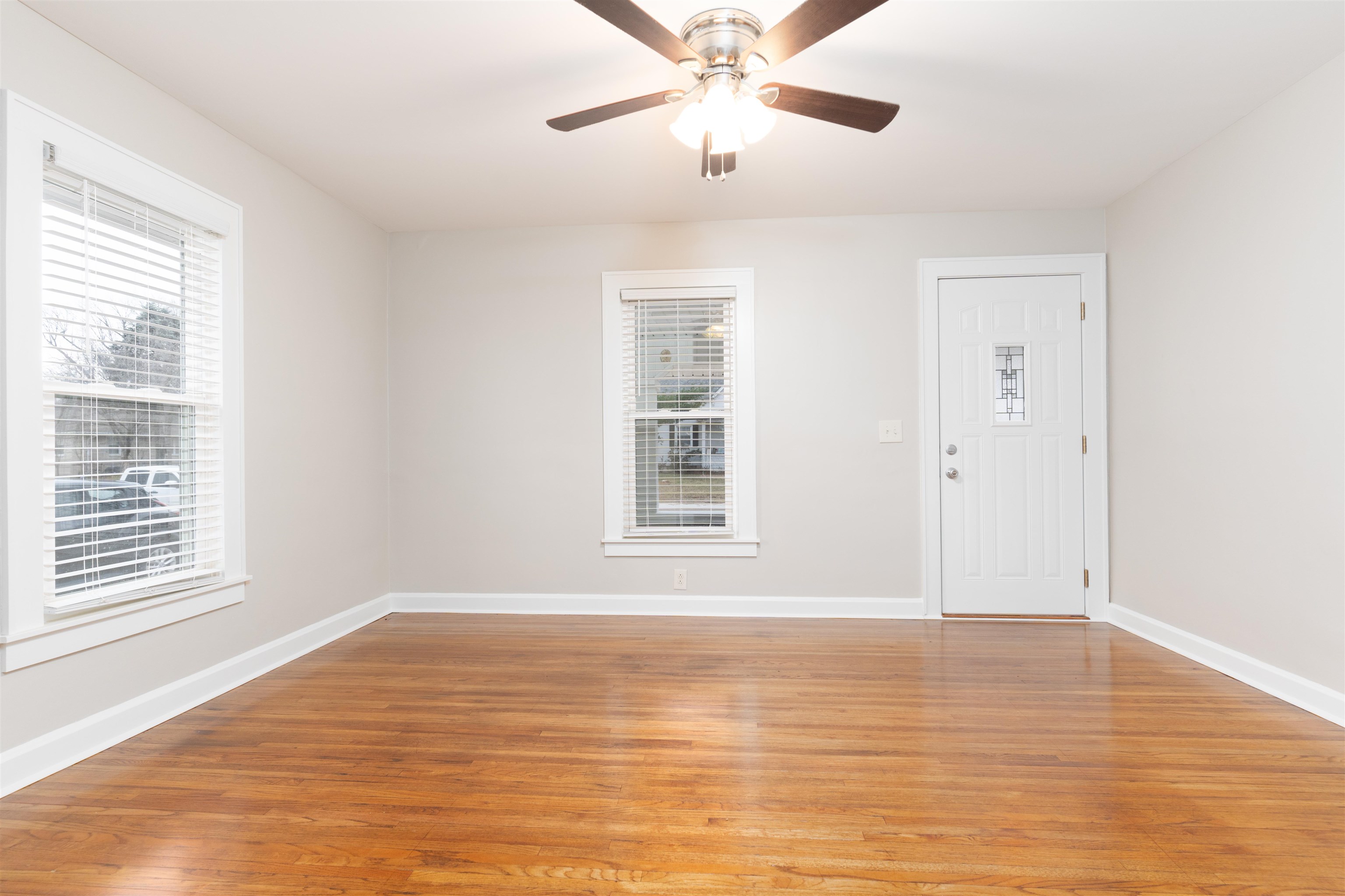 1429 West 11th Street, Owensboro, Kentucky 42301, 3 Bedrooms Bedrooms, ,1 BathroomBathrooms,Single Family Residence,For Sale,West 11th Street,91538