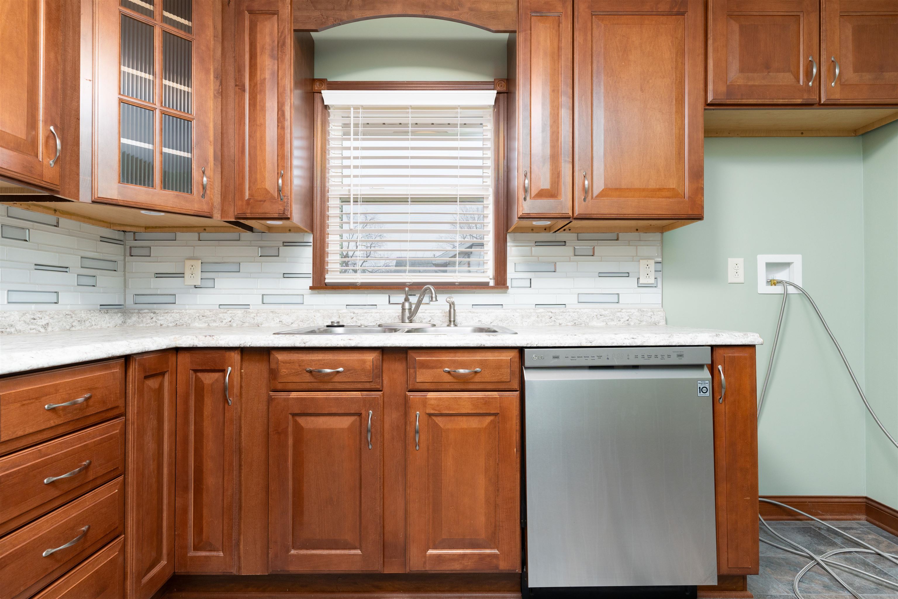 1429 West 11th Street, Owensboro, Kentucky 42301, 3 Bedrooms Bedrooms, ,1 BathroomBathrooms,Single Family Residence,For Sale,West 11th Street,91538