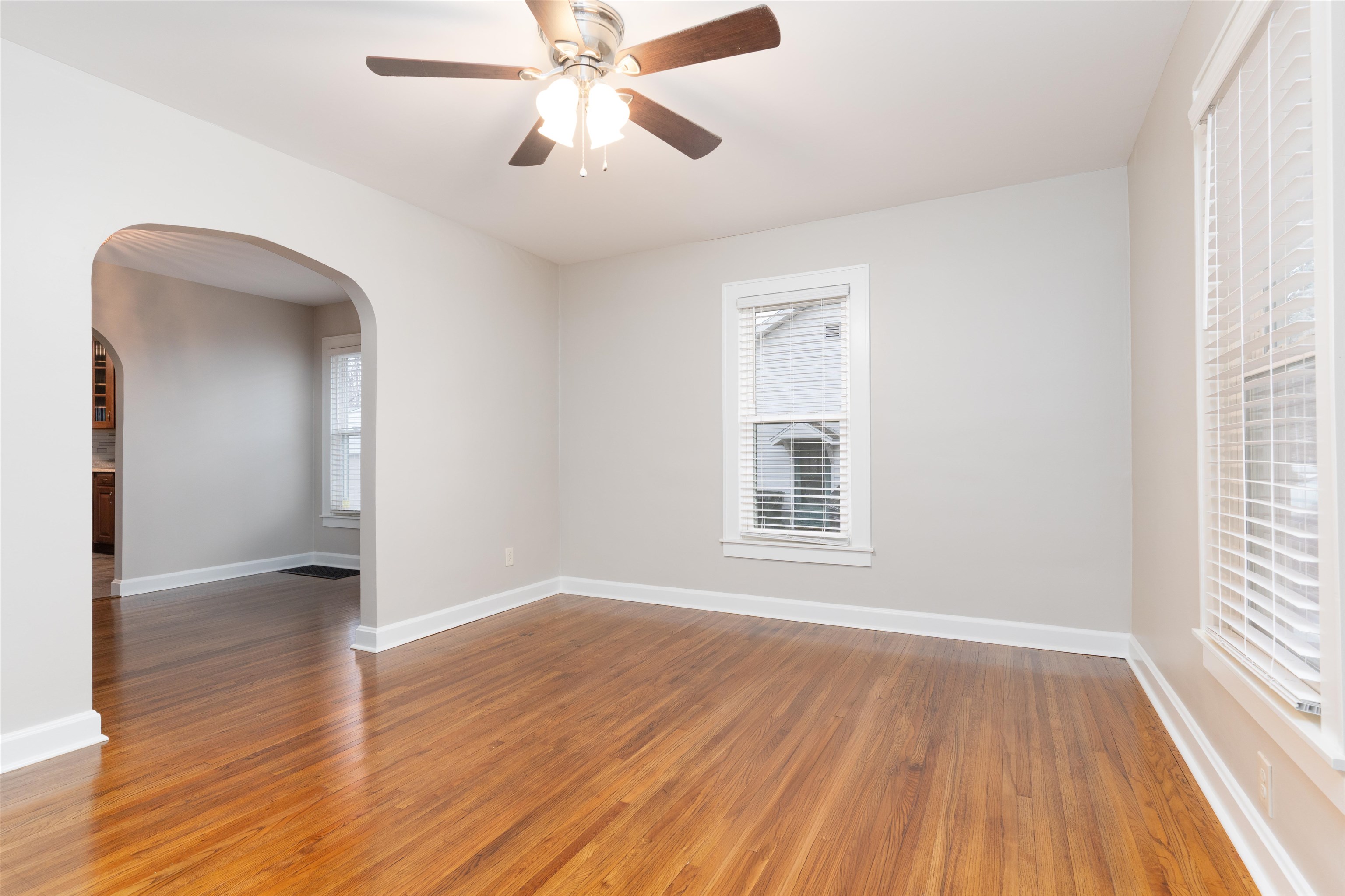 1429 West 11th Street, Owensboro, Kentucky 42301, 3 Bedrooms Bedrooms, ,1 BathroomBathrooms,Single Family Residence,For Sale,West 11th Street,91538