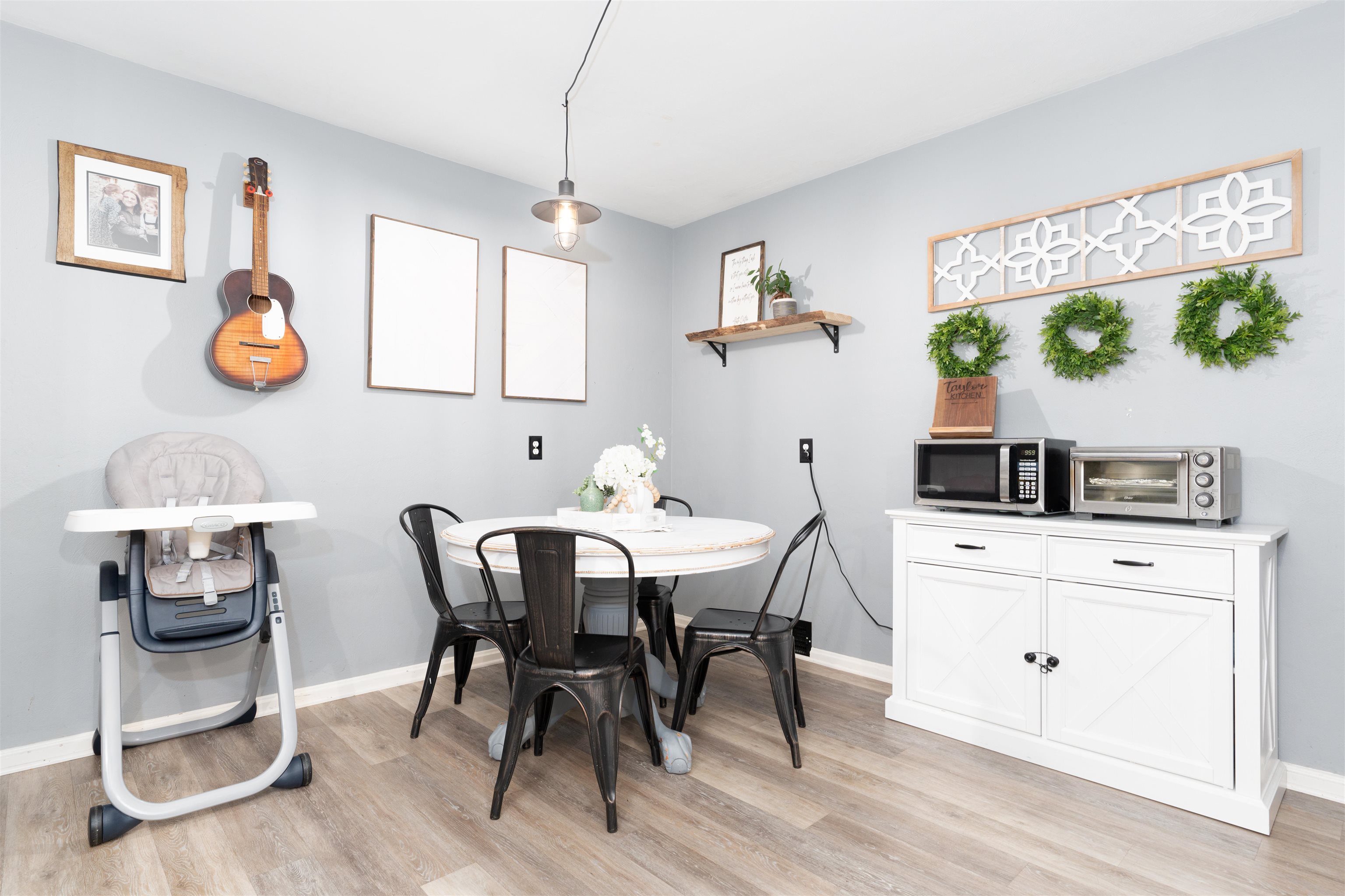 1222 Castlewood Place, Owensboro, Kentucky 42303, 3 Bedrooms Bedrooms, ,2 BathroomsBathrooms,Single Family Residence,For Sale,Castlewood Place,91539