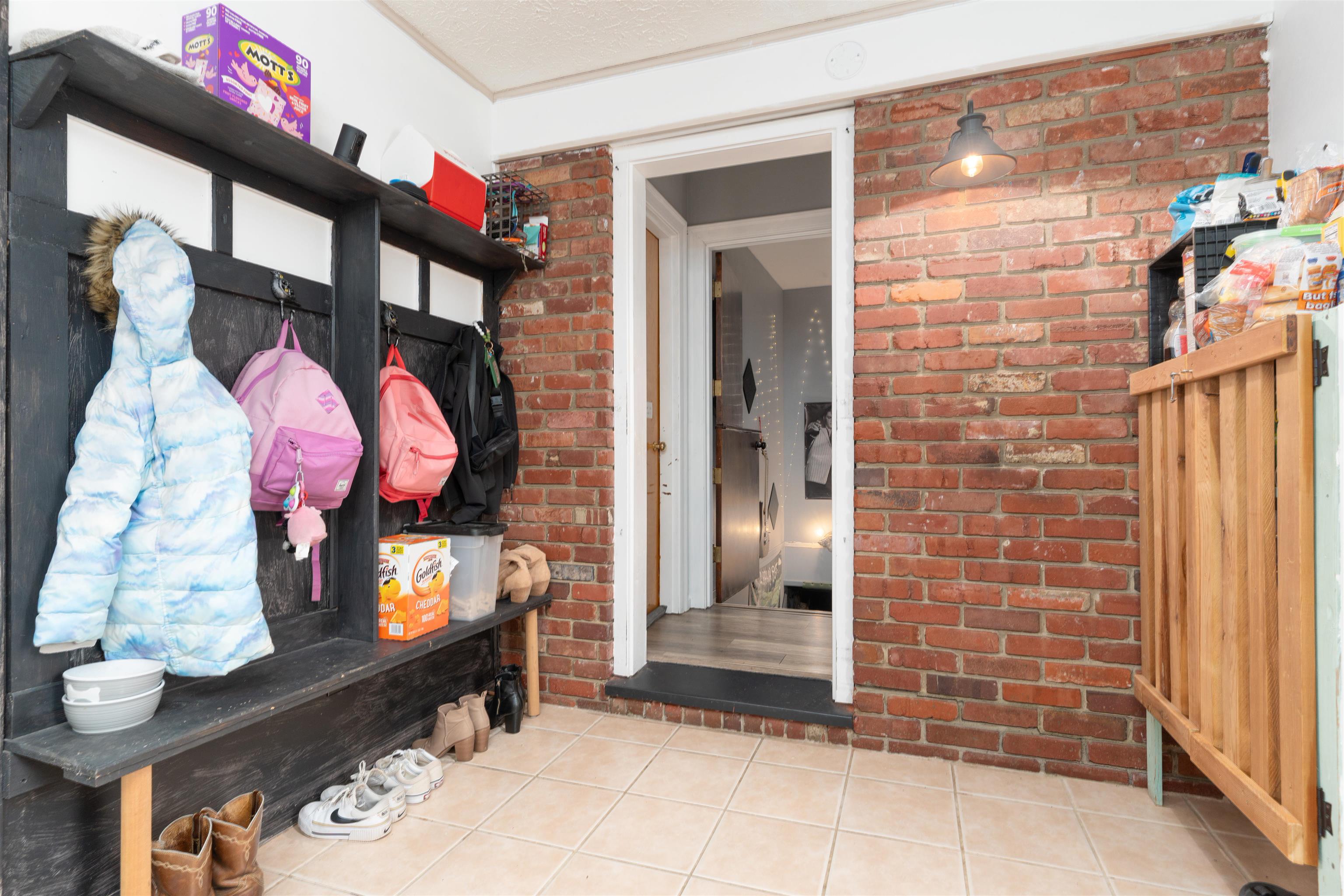 1222 Castlewood Place, Owensboro, Kentucky 42303, 3 Bedrooms Bedrooms, ,2 BathroomsBathrooms,Single Family Residence,For Sale,Castlewood Place,91539