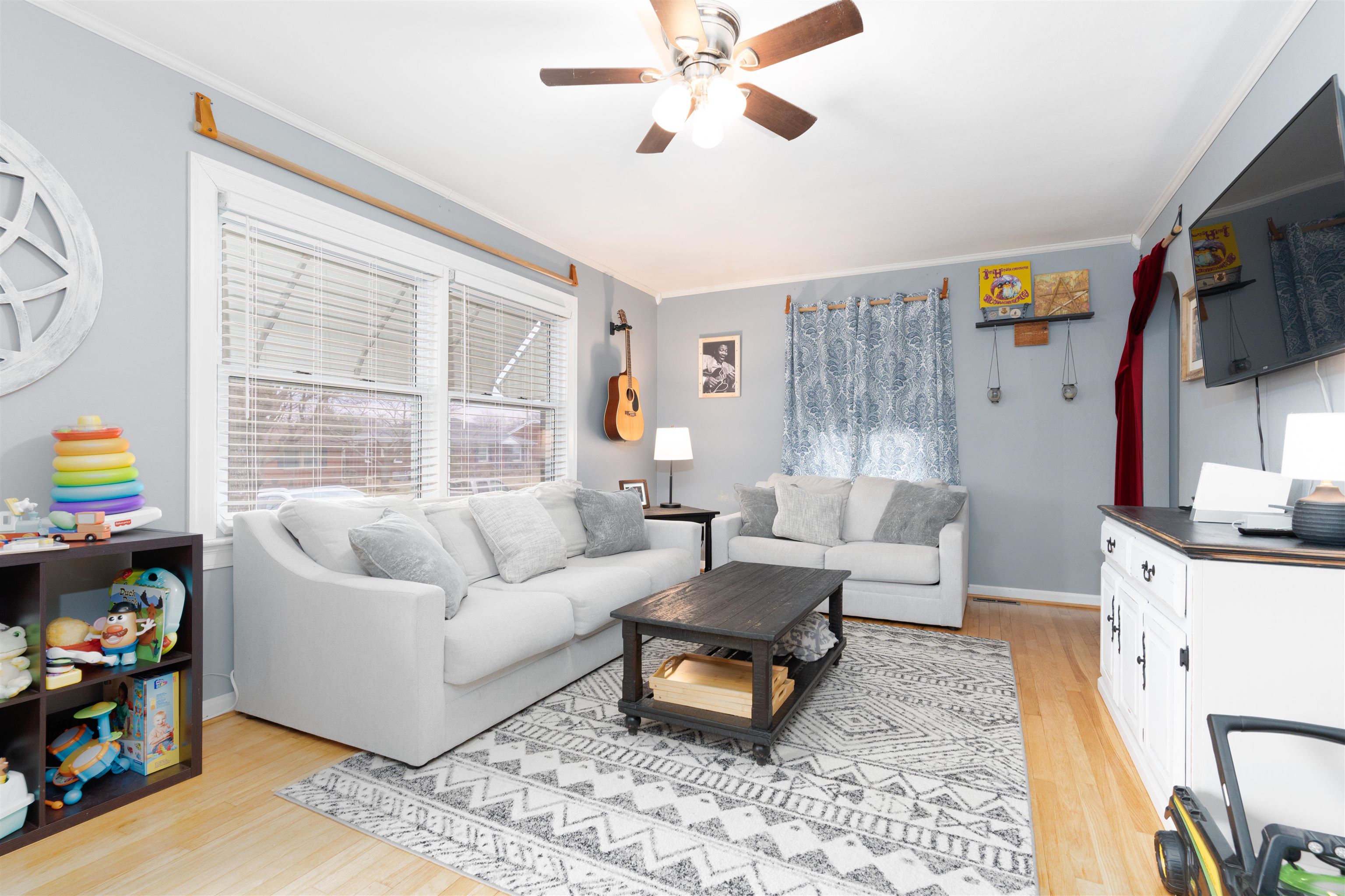 1222 Castlewood Place, Owensboro, Kentucky 42303, 3 Bedrooms Bedrooms, ,2 BathroomsBathrooms,Single Family Residence,For Sale,Castlewood Place,91539