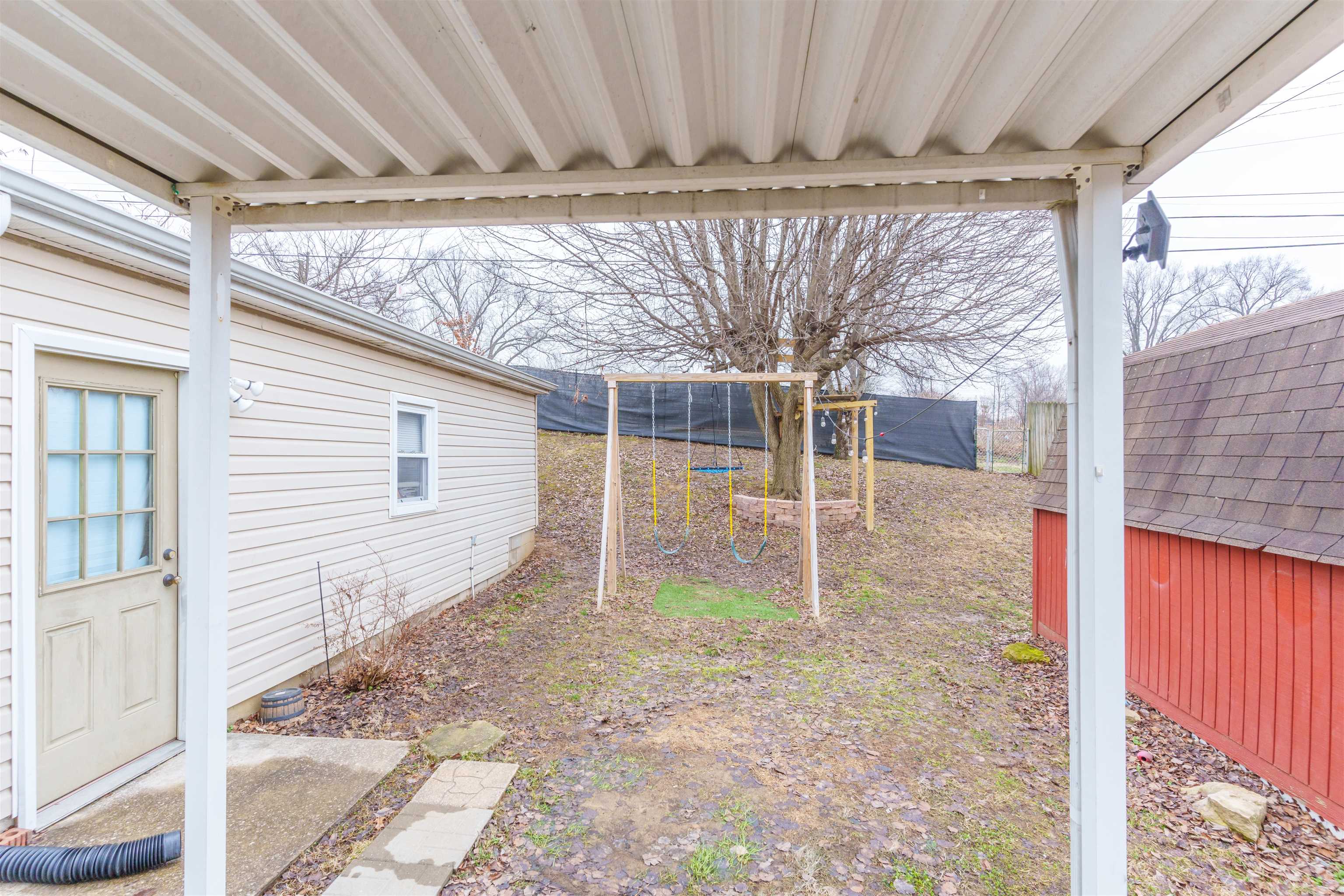1222 Castlewood Place, Owensboro, Kentucky 42303, 3 Bedrooms Bedrooms, ,2 BathroomsBathrooms,Single Family Residence,For Sale,Castlewood Place,91539