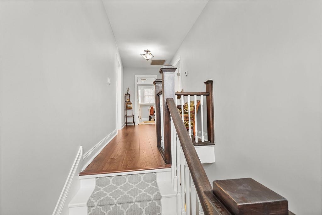 101 East 19th Street, Owensboro, Kentucky 42303, 4 Bedrooms Bedrooms, ,2 BathroomsBathrooms,Single Family Residence,For Sale,East 19th Street,91544