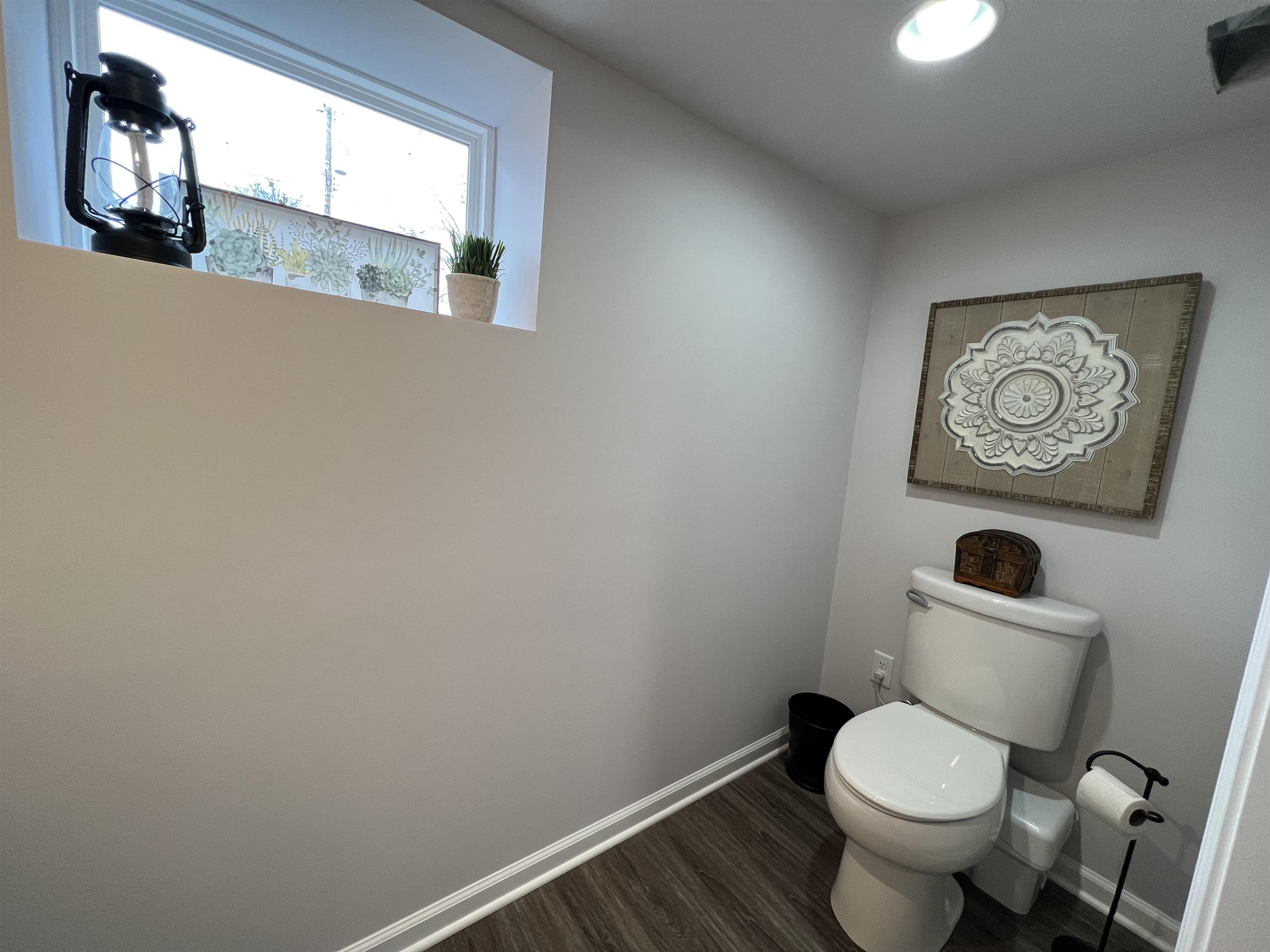 101 East 19th Street, Owensboro, Kentucky 42303, 4 Bedrooms Bedrooms, ,2 BathroomsBathrooms,Single Family Residence,For Sale,East 19th Street,91544
