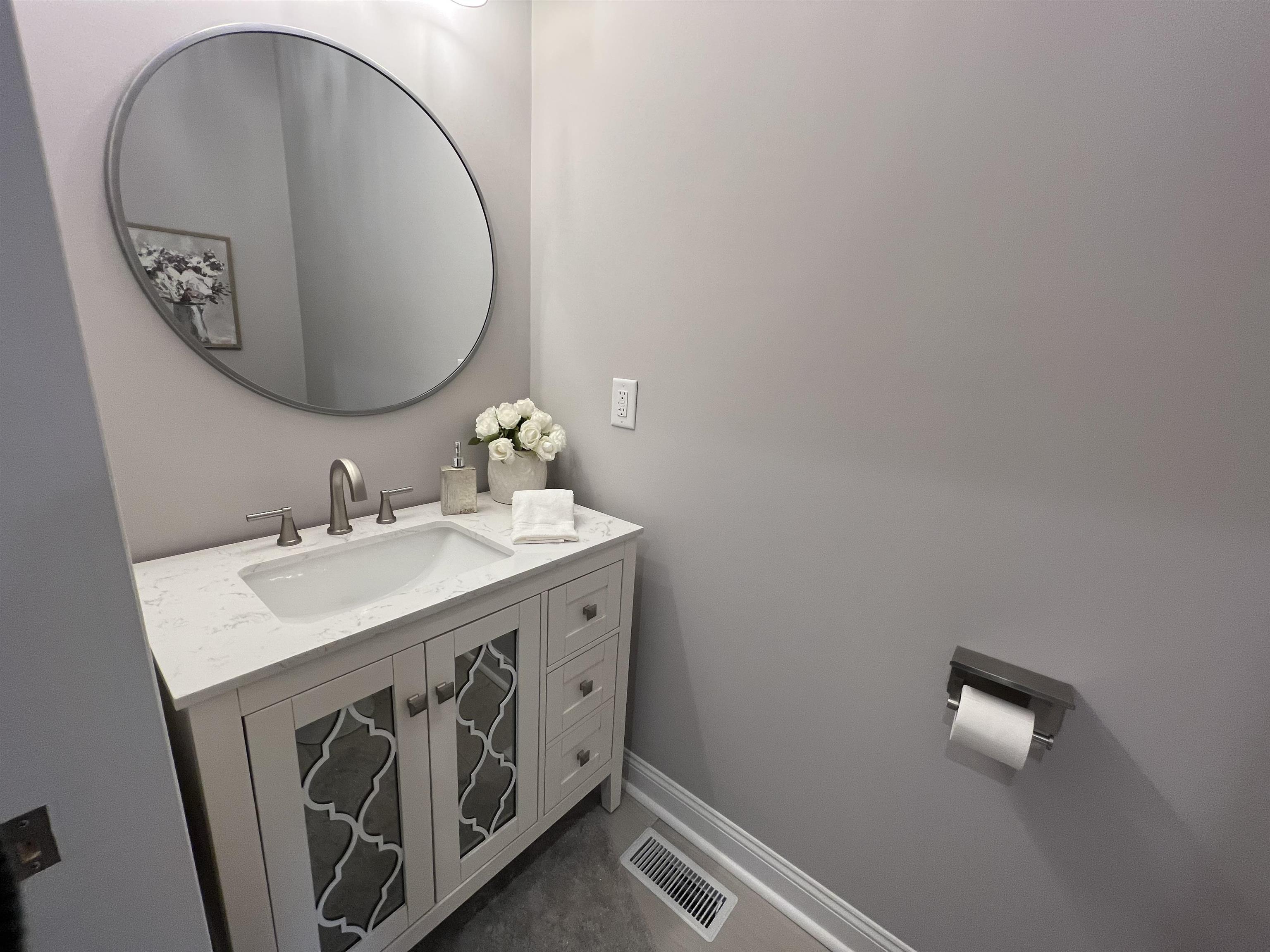 101 East 19th Street, Owensboro, Kentucky 42303, 4 Bedrooms Bedrooms, ,2 BathroomsBathrooms,Single Family Residence,For Sale,East 19th Street,91544