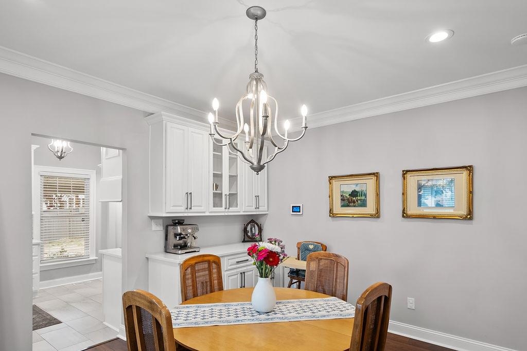 Love the gorgeous chandelier!