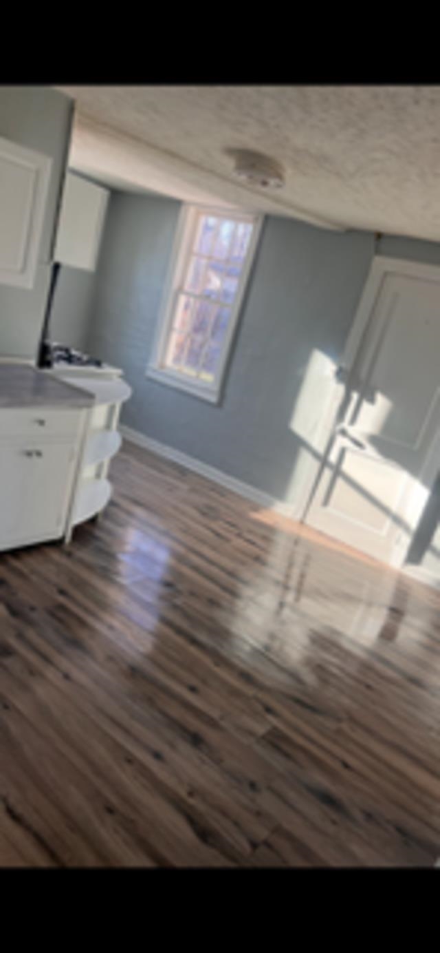 2021 West 1st Street, Owensboro, Kentucky 42301, 2 Bedrooms Bedrooms, ,1 BathroomBathrooms,Single Family Residence,For Sale,West 1st Street,91545
