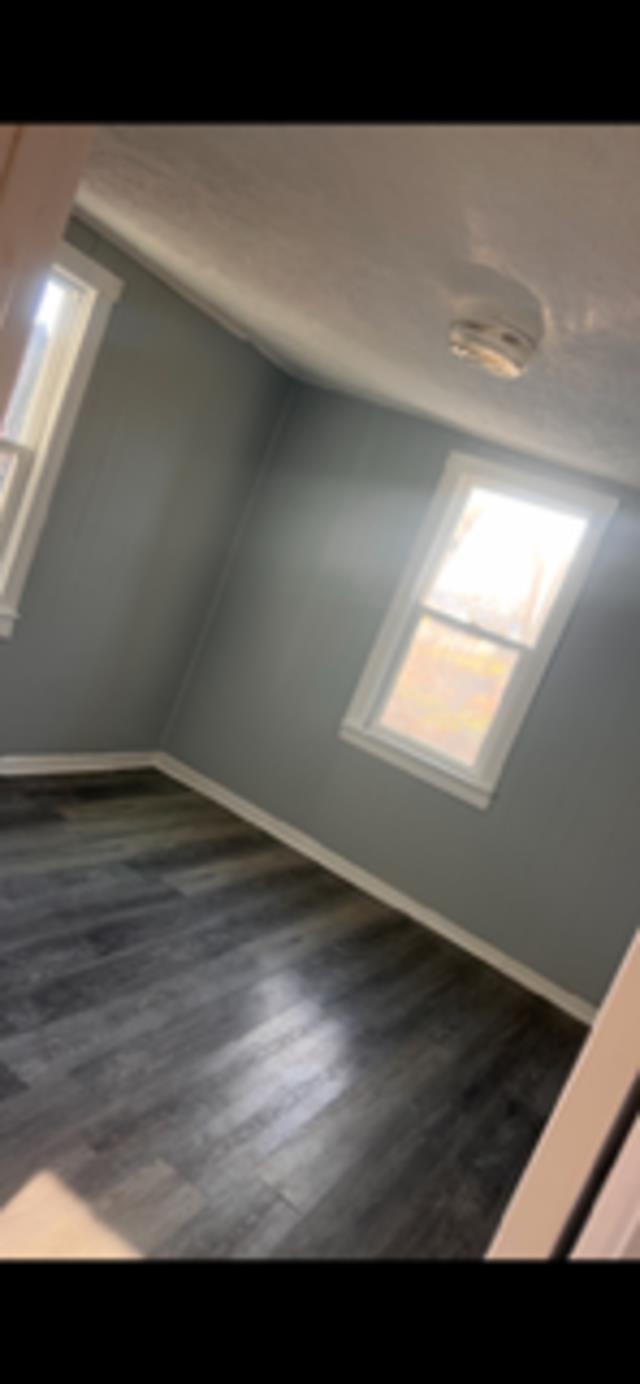 2021 West 1st Street, Owensboro, Kentucky 42301, 2 Bedrooms Bedrooms, ,1 BathroomBathrooms,Single Family Residence,For Sale,West 1st Street,91545