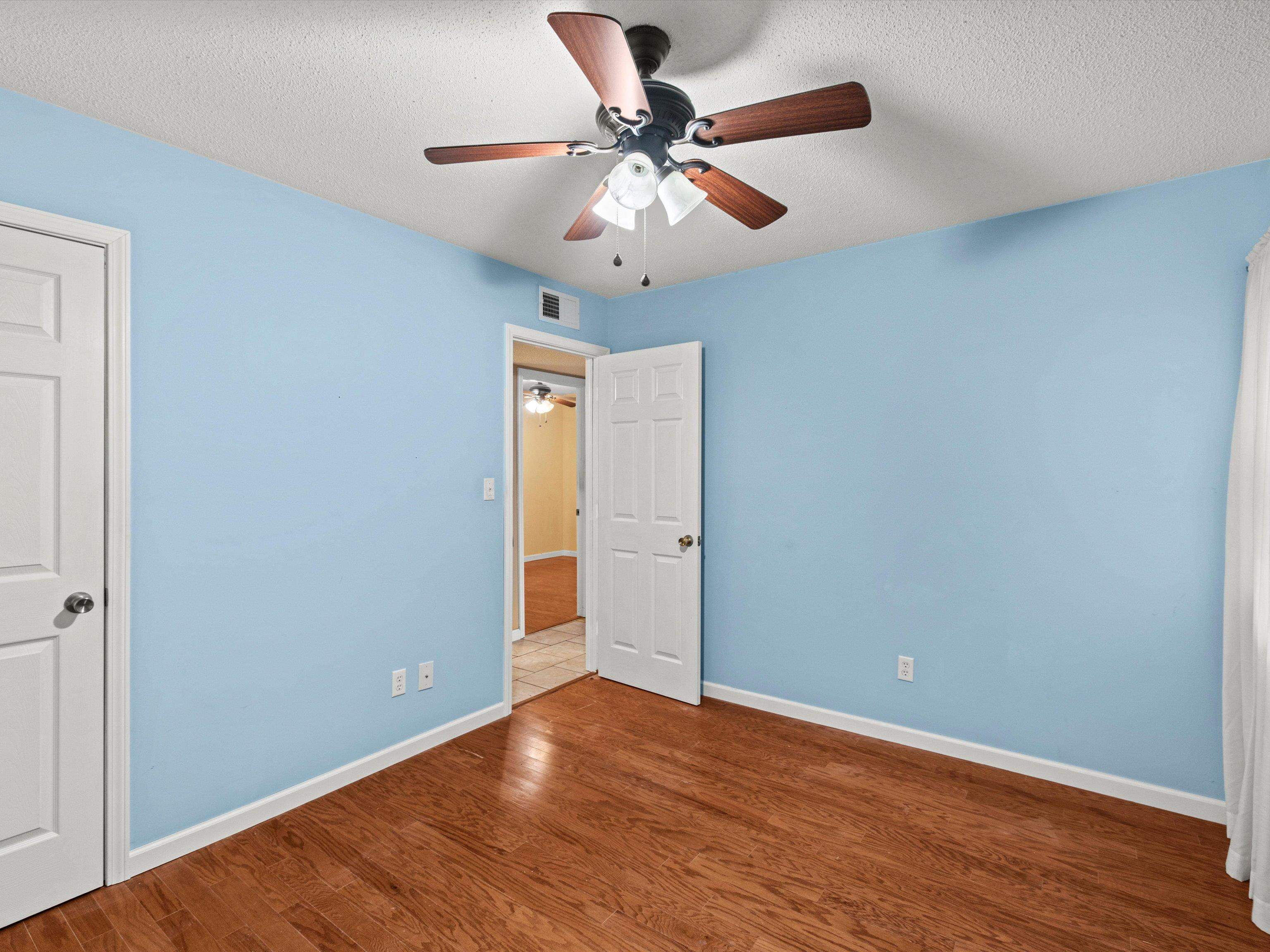 327 Catalina dr, Owensboro, Kentucky 42303, 3 Bedrooms Bedrooms, ,1 BathroomBathrooms,Single Family Residence,For Sale,Catalina dr,91547