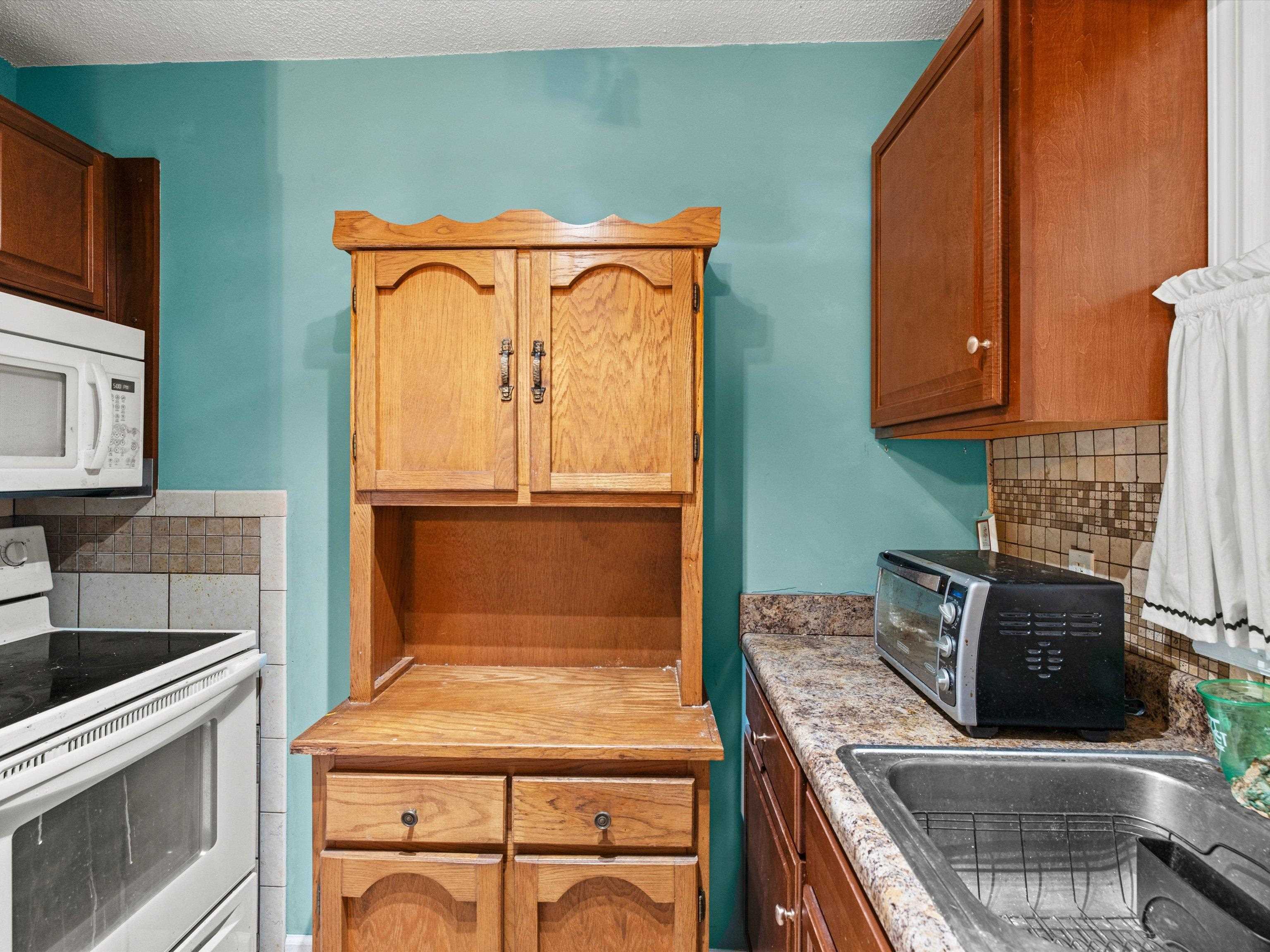 327 Catalina dr, Owensboro, Kentucky 42303, 3 Bedrooms Bedrooms, ,1 BathroomBathrooms,Single Family Residence,For Sale,Catalina dr,91547
