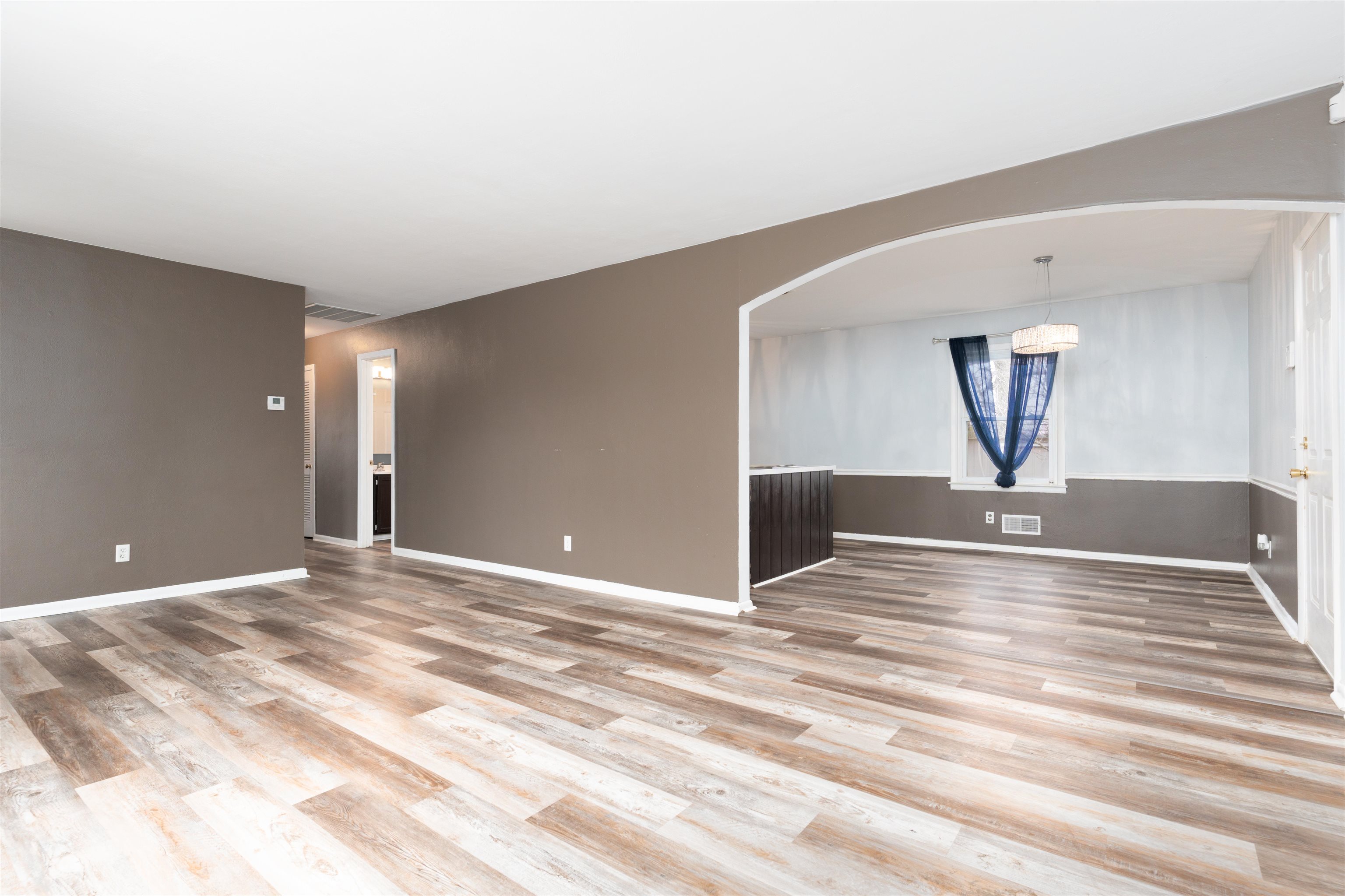 2321 Pin Oak Dr, Owensboro, Kentucky 42303, 3 Bedrooms Bedrooms, ,1 BathroomBathrooms,Single Family Residence,For Sale,Pin Oak Dr,91548