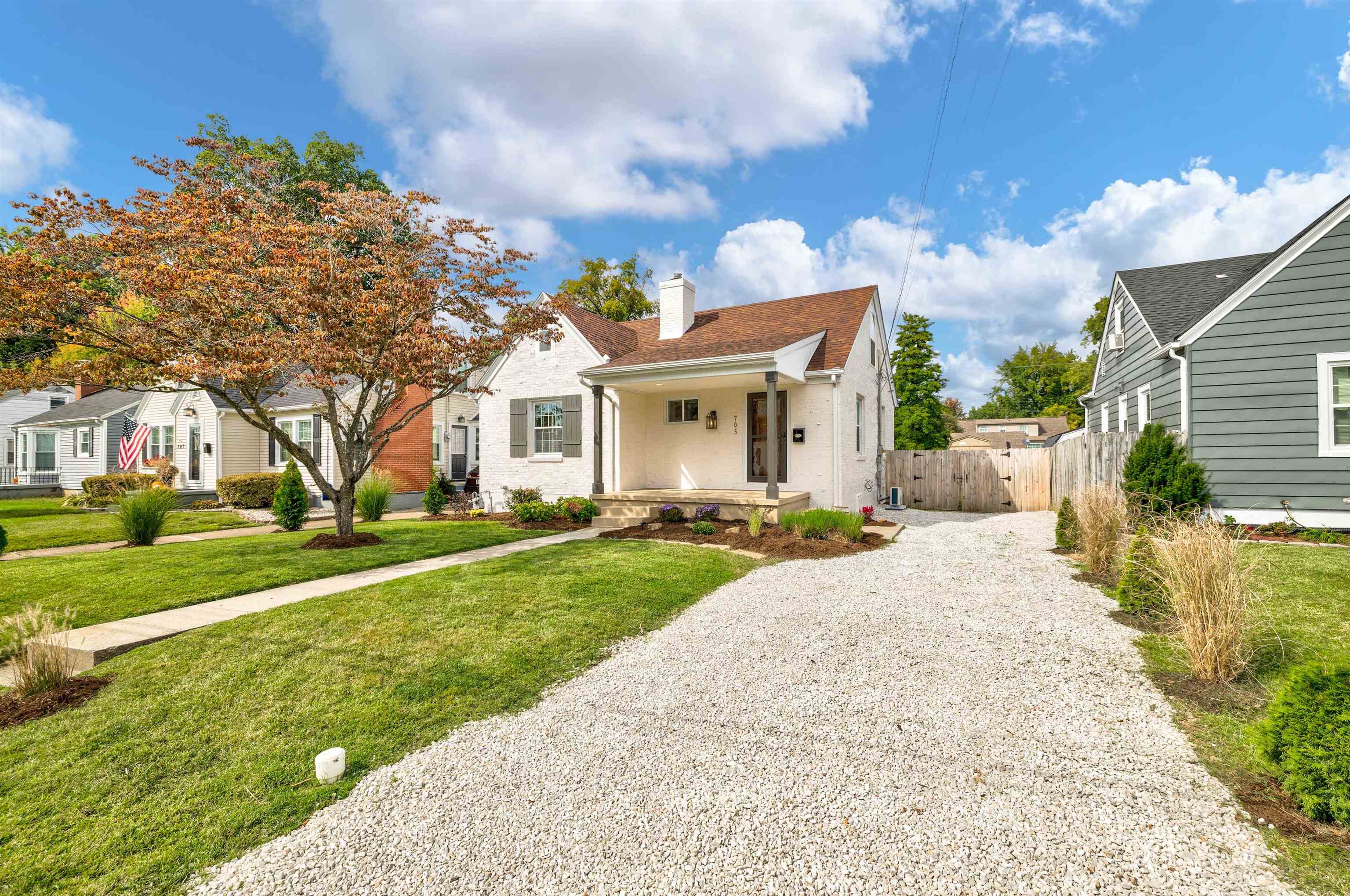 705 Hill Avenue, Owensboro, Kentucky 42301, 3 Bedrooms Bedrooms, ,2 BathroomsBathrooms,Single Family Residence,For Sale,Hill Avenue,91549