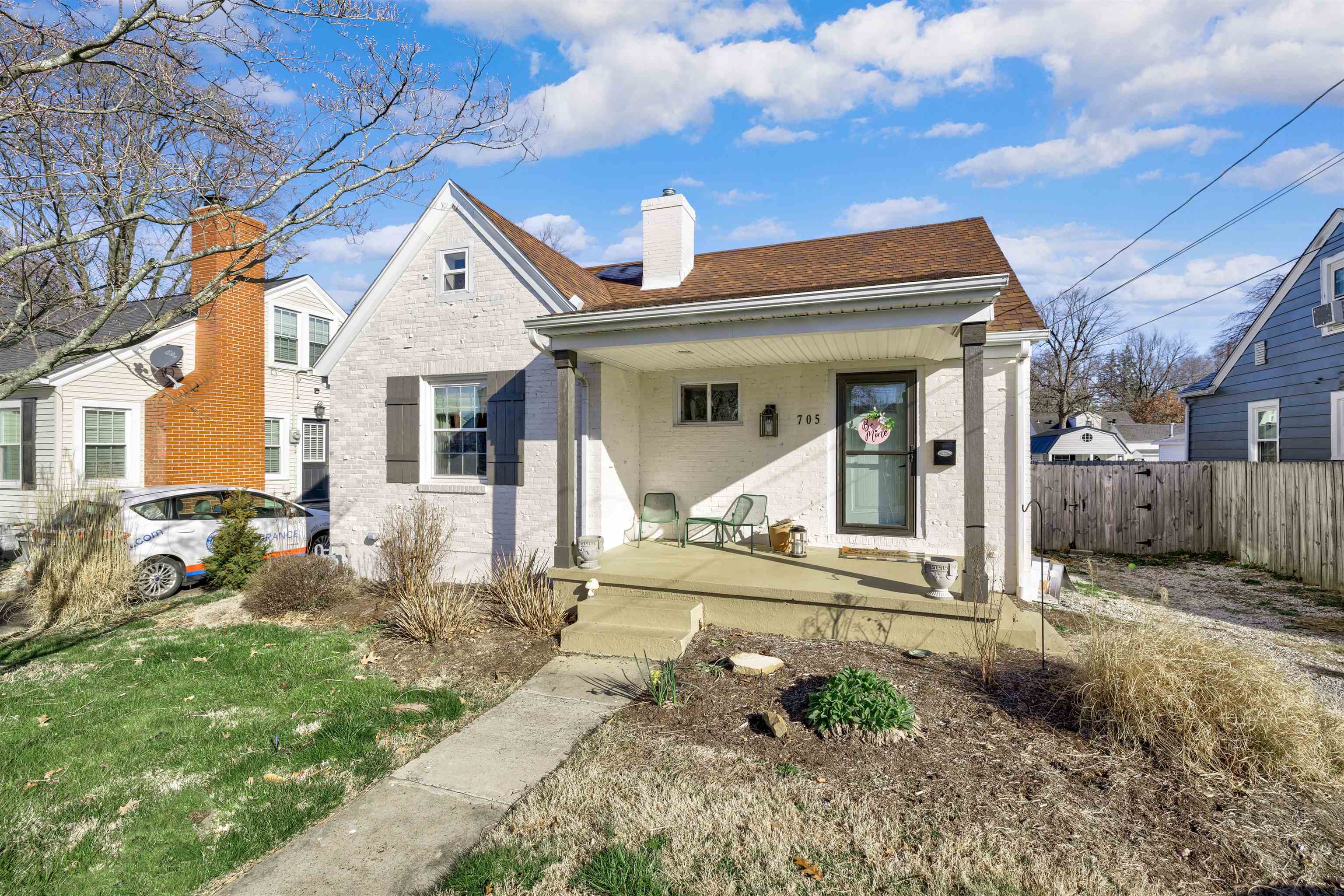 705 Hill Avenue, Owensboro, Kentucky 42301, 3 Bedrooms Bedrooms, ,2 BathroomsBathrooms,Single Family Residence,For Sale,Hill Avenue,91549