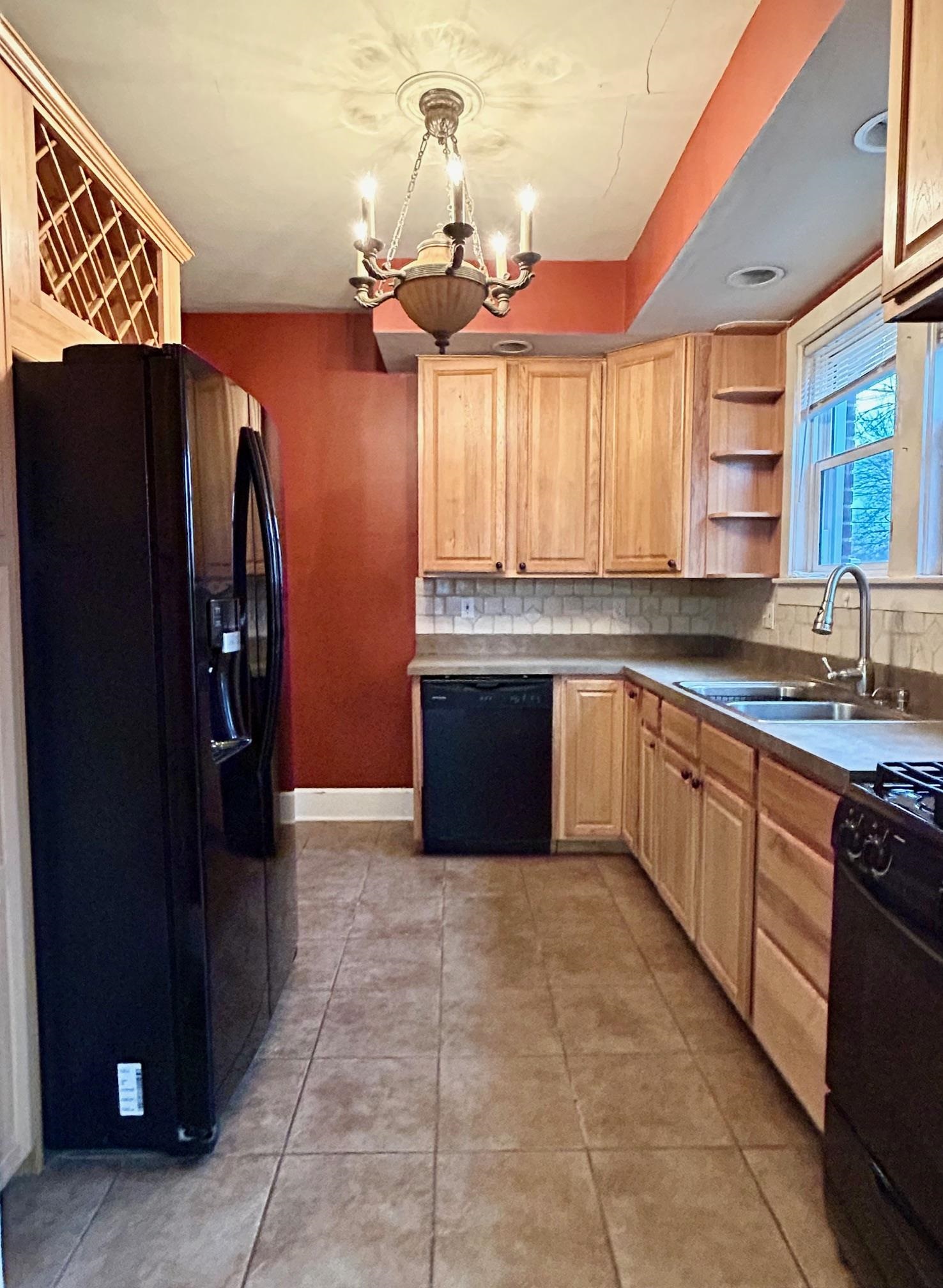 110 20th Street, Owensboro, Kentucky 42303, 3 Bedrooms Bedrooms, ,2 BathroomsBathrooms,Single Family Residence,For Sale,20th Street,91550