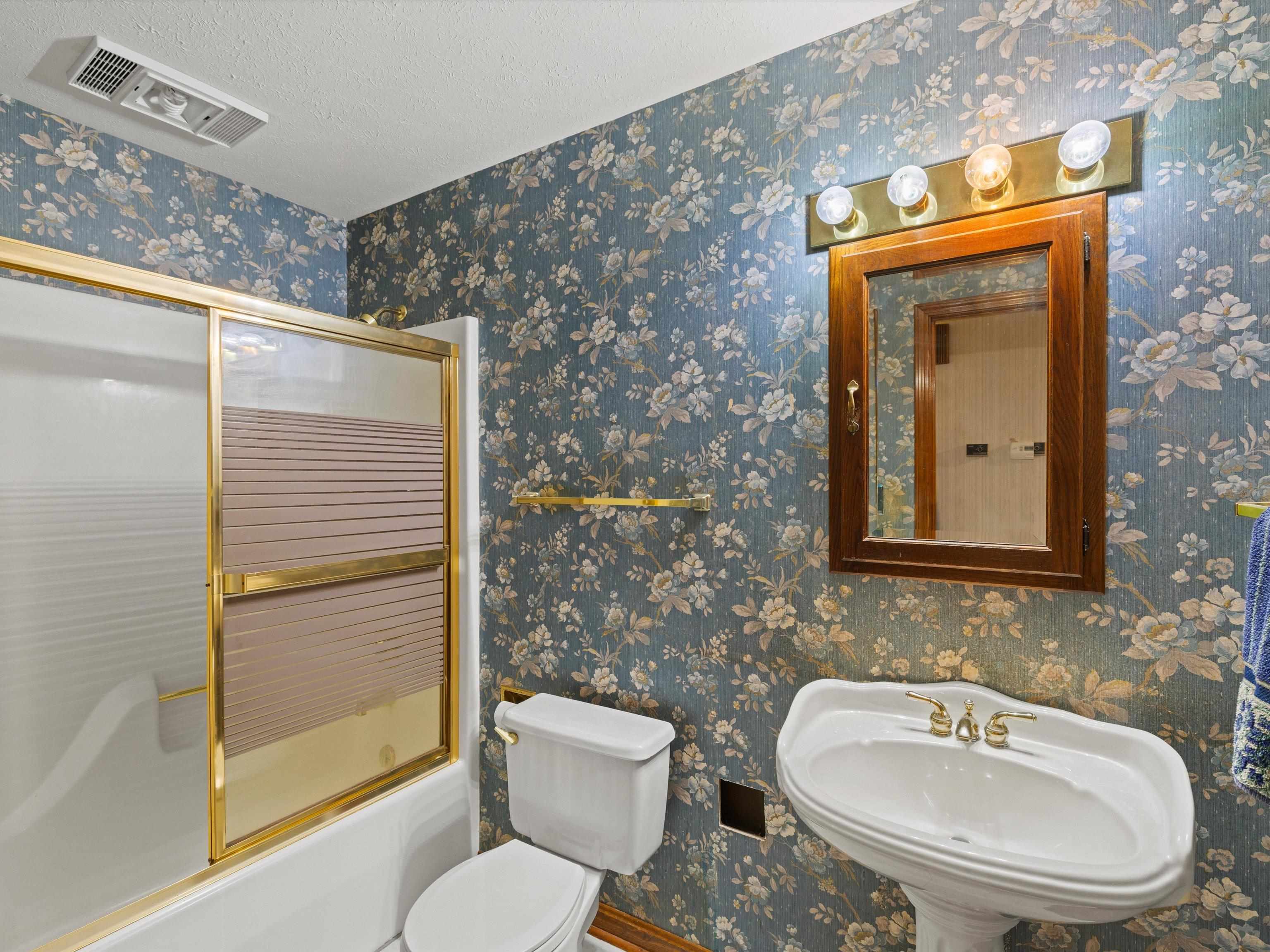 3710 War Admiral Dr., Owensboro, Kentucky 42303, 3 Bedrooms Bedrooms, ,2 BathroomsBathrooms,Single Family Residence,For Sale,War Admiral Dr.,91553