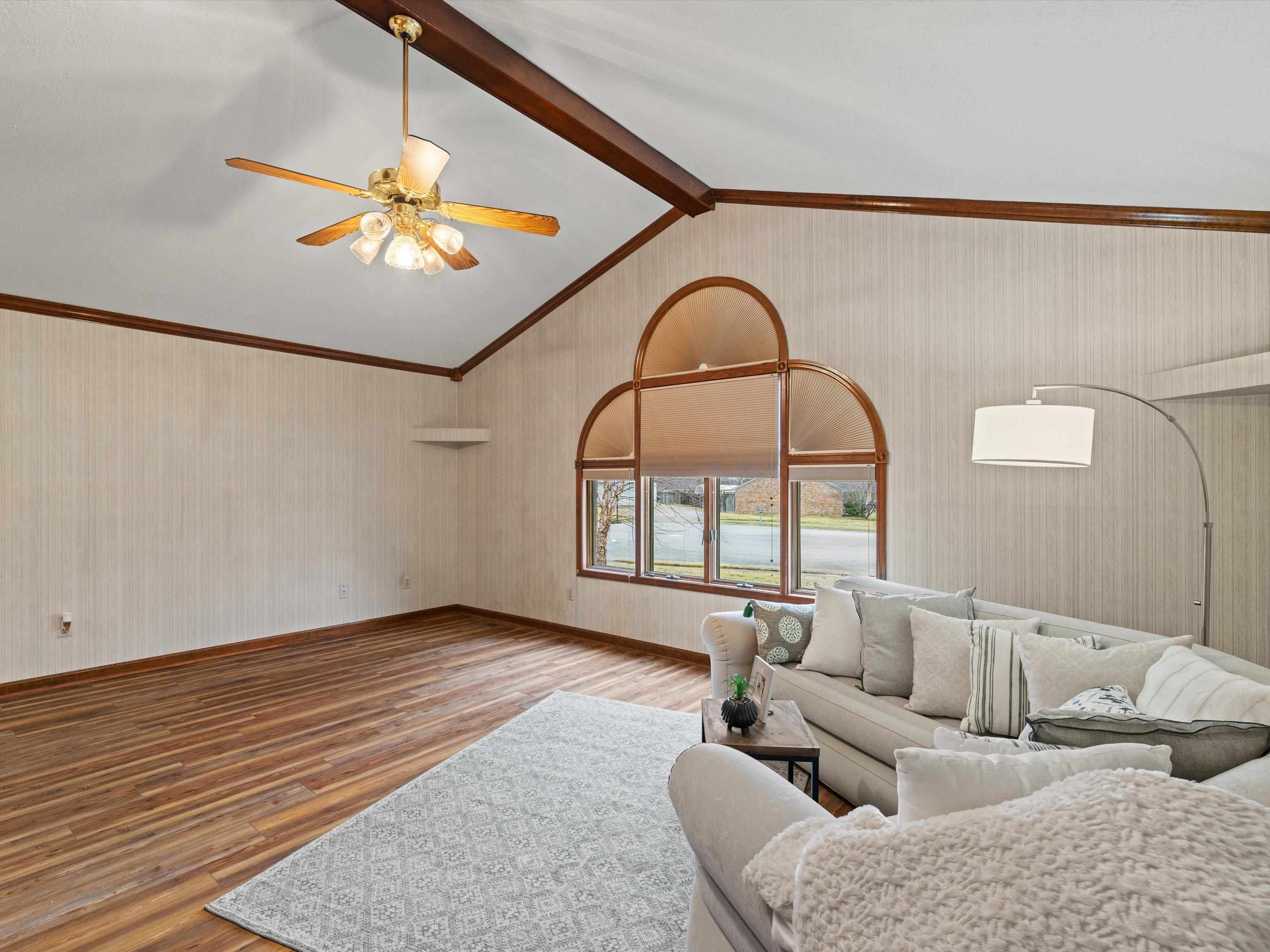 3710 War Admiral Dr., Owensboro, Kentucky 42303, 3 Bedrooms Bedrooms, ,2 BathroomsBathrooms,Single Family Residence,For Sale,War Admiral Dr.,91553