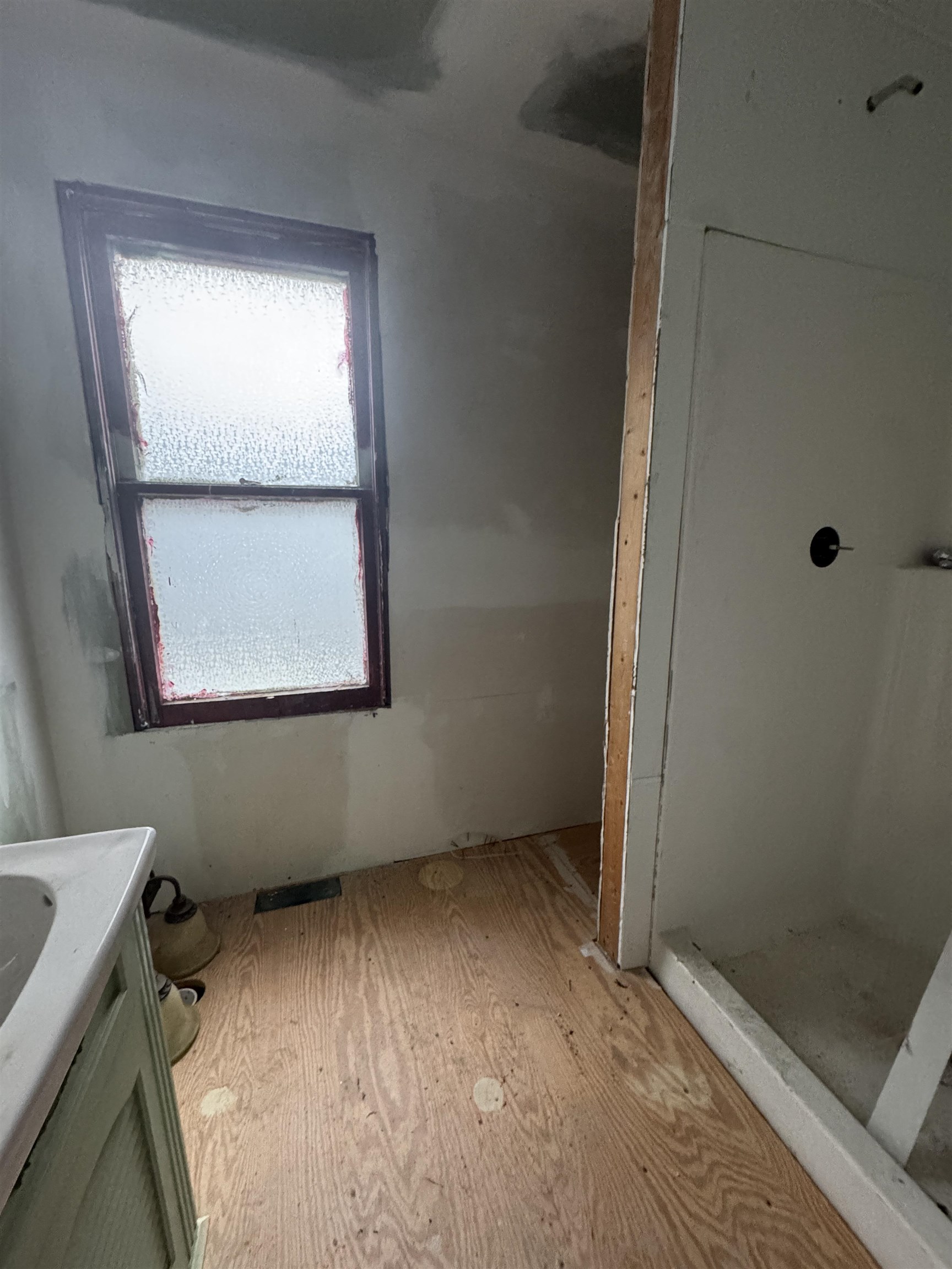 27 Missouri Street, Evansville, Indiana 47710, 3 Bedrooms Bedrooms, ,2 BathroomsBathrooms,Single Family Residence,For Sale,Missouri Street,91559