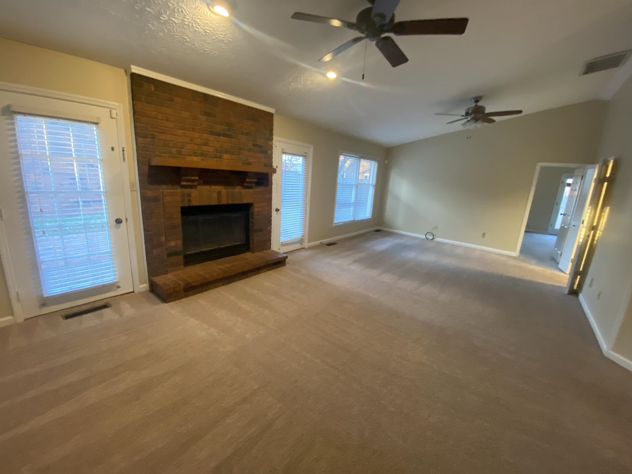 925 BYERS AVE, Owensboro, Kentucky 42303, 3 Bedrooms Bedrooms, ,2 BathroomsBathrooms,Single Family Residence,For Sale,BYERS AVE,91564