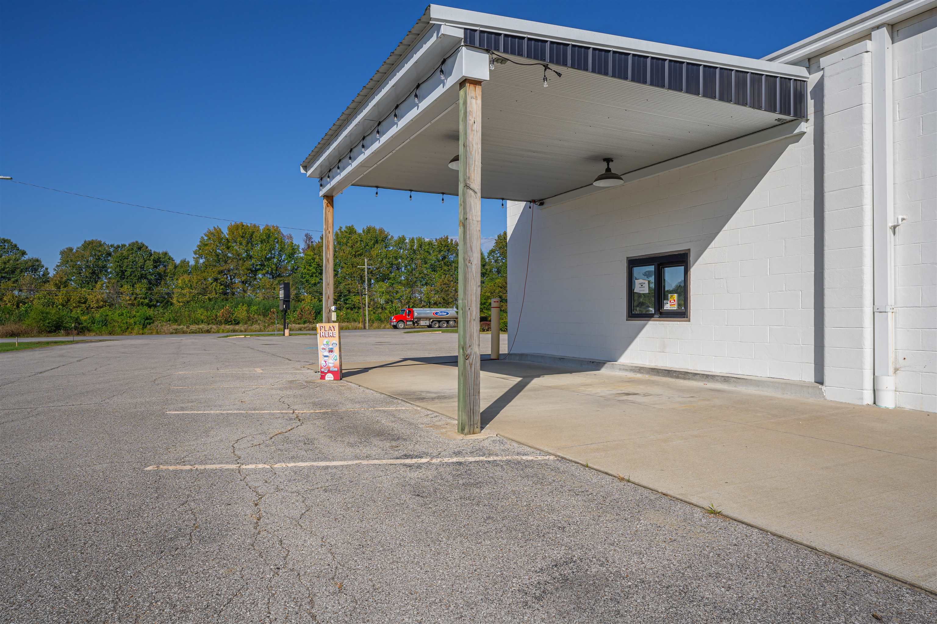 598 US Hwy 41, Sebree, Kentucky 42455, ,Business,For Sale,US Hwy 41,91566