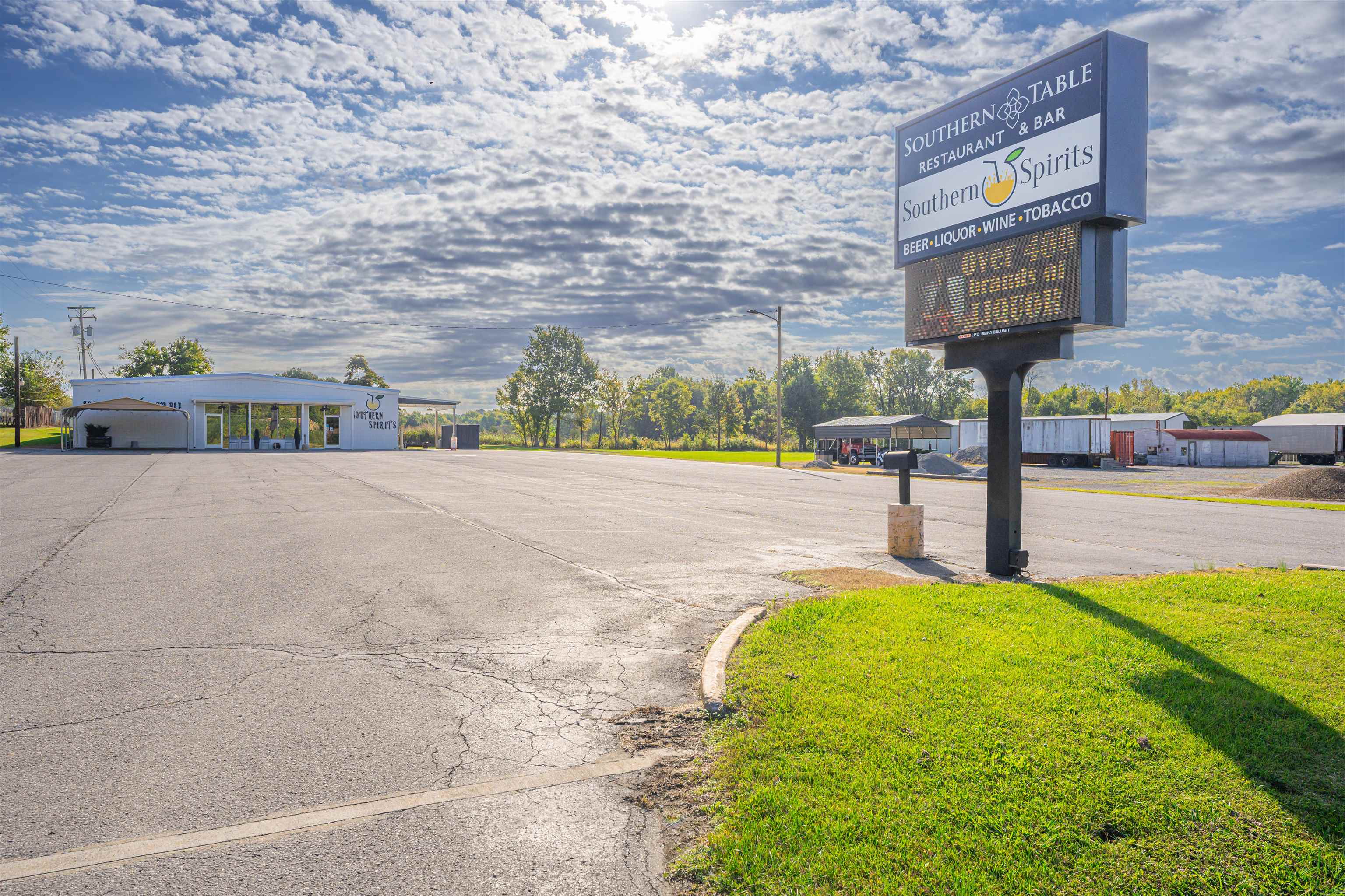 598 US Hwy 41, Sebree, Kentucky 42455, ,Business,For Sale,US Hwy 41,91566