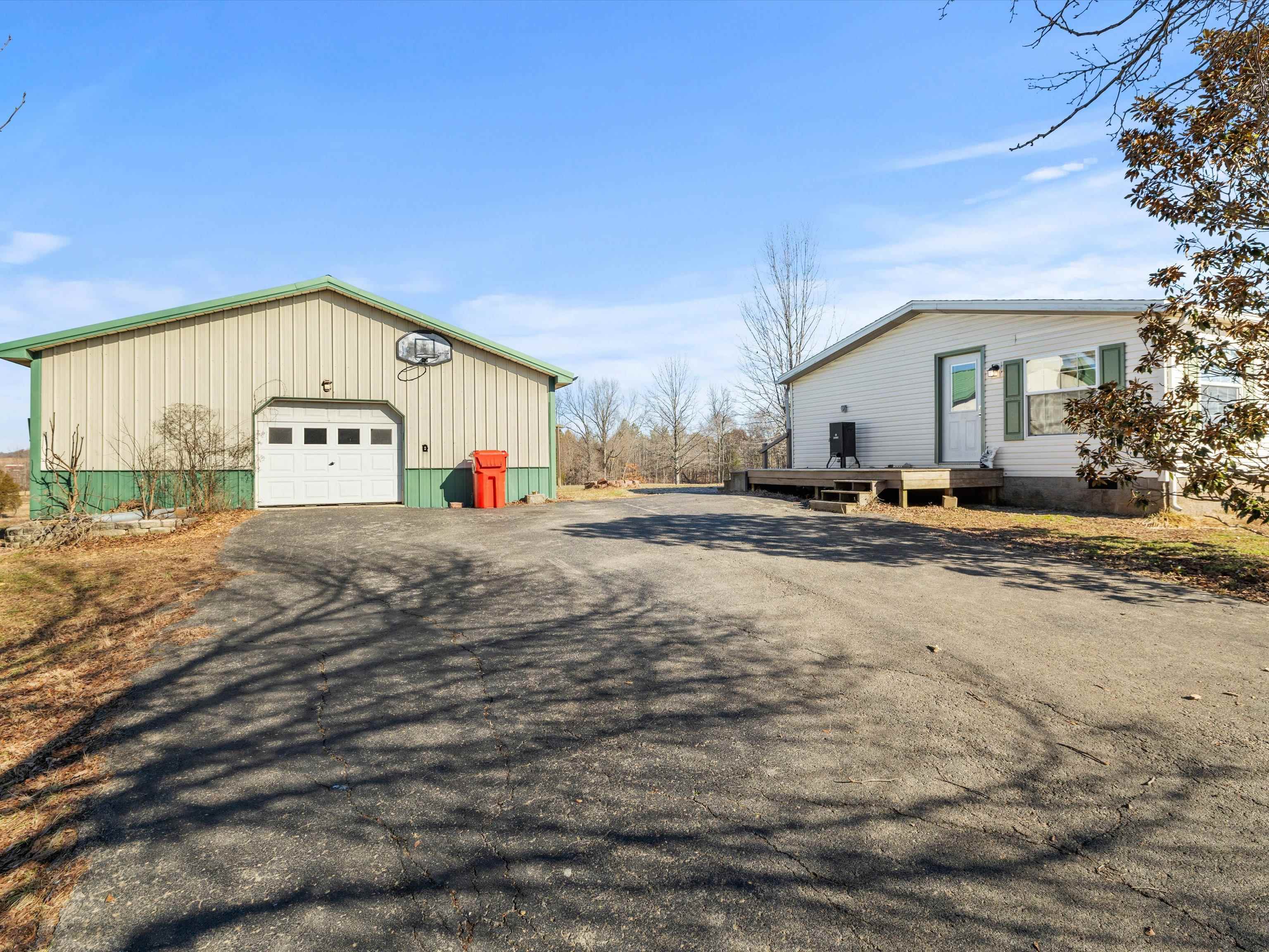 2649 McMahan Rd, Utica, Kentucky 42376, 3 Bedrooms Bedrooms, ,2 BathroomsBathrooms,Single Family Residence,For Sale,McMahan Rd,91574