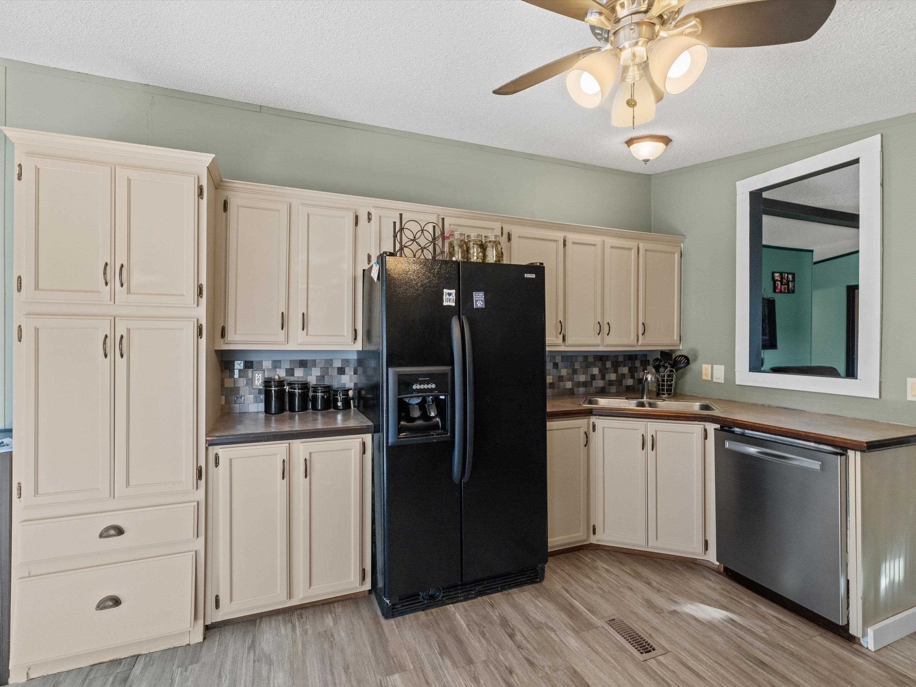 2649 McMahan Rd, Utica, Kentucky 42376, 3 Bedrooms Bedrooms, ,2 BathroomsBathrooms,Single Family Residence,For Sale,McMahan Rd,91574