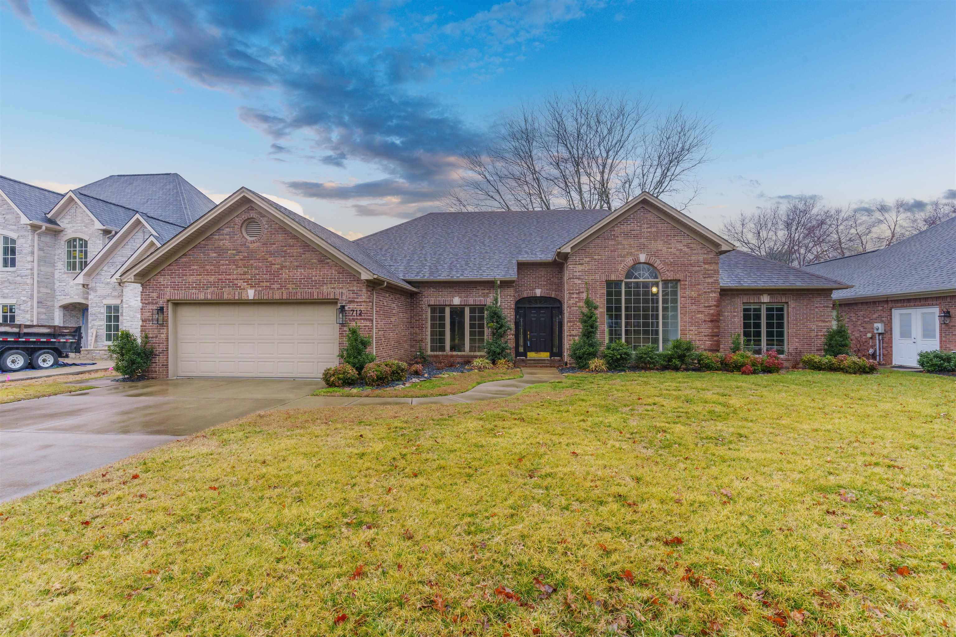 712 Alexandria, Owensboro, Kentucky 42303, 3 Bedrooms Bedrooms, ,2 BathroomsBathrooms,Single Family Residence,For Sale,Alexandria,91576